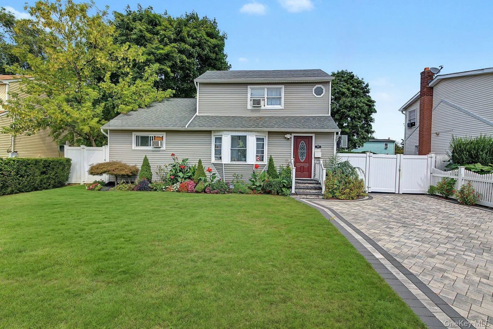 95 Booker Avenue, Babylon, NY, 5 Bedrooms Bedrooms, 10 Rooms Rooms,3 BathroomsBathrooms,Residential,For Rent,Booker,0,1036248 95 Booker Avenue, Babylon, NY, 5 Bedrooms Bedrooms, 10 Rooms Rooms,3 BathroomsBathrooms,Residential,For Rent,Booker,0,1036248
