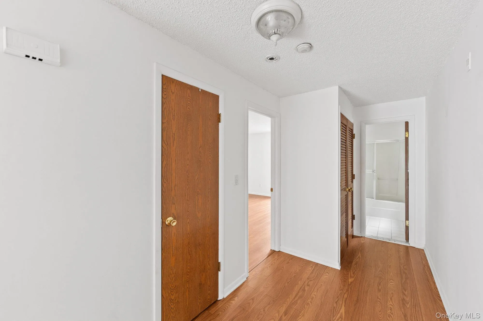 5 Kings Court, Clarkstown, NY, 1 Bedroom Bedrooms, 4 Rooms Rooms,1 BathroomBathrooms,Residential,For Rent,Kings,0,1036249 5 Kings Court, Clarkstown, NY, 1 Bedroom Bedrooms, 4 Rooms Rooms,1 BathroomBathrooms,Residential,For Rent,Kings,0,1036249