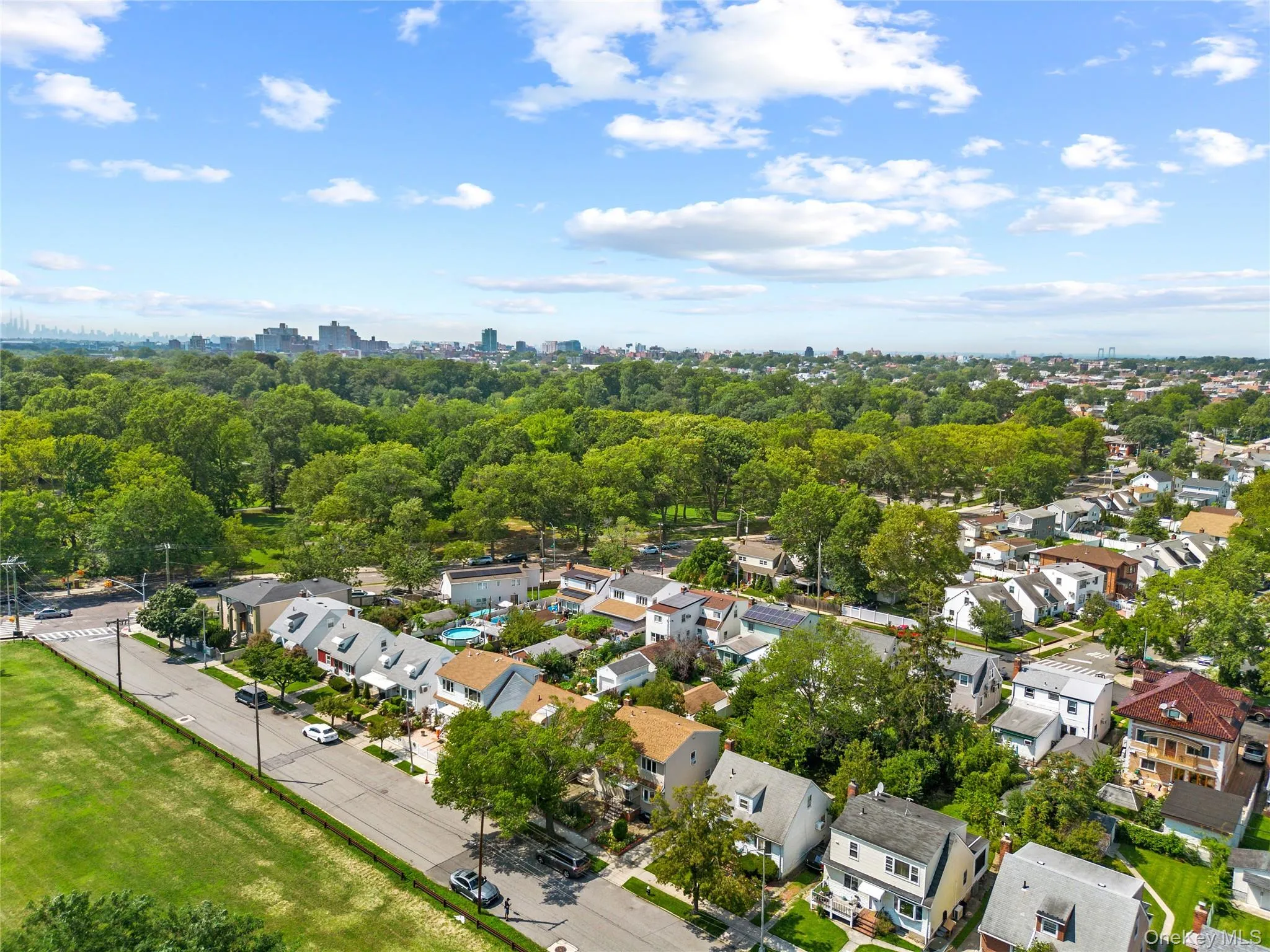 164-31 Underhill Avenue, New York, NY, 4 Bedrooms Bedrooms, 10 Rooms Rooms,3 BathroomsBathrooms,Residential Lease,For Rent,Underhill,0,1036250 164-31 Underhill Avenue, New York, NY, 4 Bedrooms Bedrooms, 10 Rooms Rooms,3 BathroomsBathrooms,Residential Lease,For Rent,Underhill,0,1036250