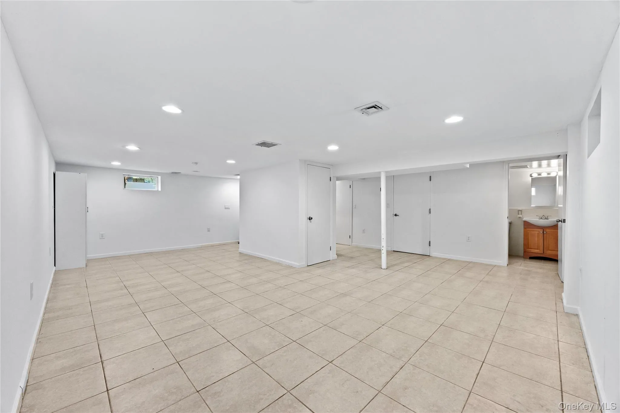 164-31 Underhill Avenue, New York, NY, 4 Bedrooms Bedrooms, 10 Rooms Rooms,3 BathroomsBathrooms,Residential Lease,For Rent,Underhill,0,1036250 164-31 Underhill Avenue, New York, NY, 4 Bedrooms Bedrooms, 10 Rooms Rooms,3 BathroomsBathrooms,Residential Lease,For Rent,Underhill,0,1036250