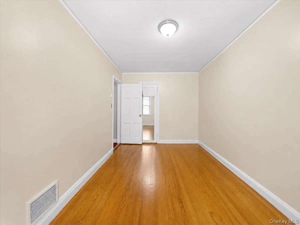 937 Duncan Street, New York, NY, 3 Bedrooms Bedrooms, 6 Rooms Rooms,1 BathroomBathrooms,Residential,For Rent,Duncan,0,1036251 937 Duncan Street, New York, NY, 3 Bedrooms Bedrooms, 6 Rooms Rooms,1 BathroomBathrooms,Residential,For Rent,Duncan,0,1036251