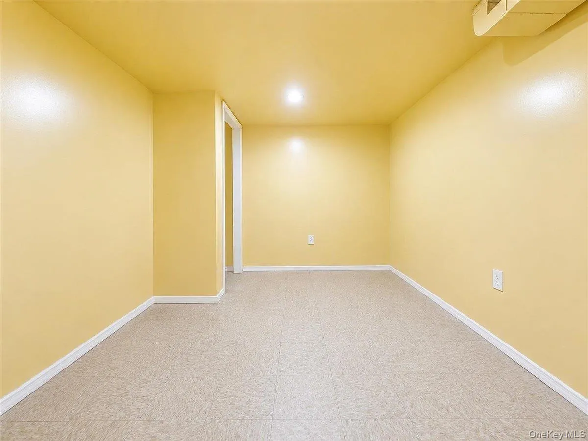 937 Duncan Street, New York, NY, 3 Bedrooms Bedrooms, 6 Rooms Rooms,1 BathroomBathrooms,Residential,For Rent,Duncan,0,1036251 937 Duncan Street, New York, NY, 3 Bedrooms Bedrooms, 6 Rooms Rooms,1 BathroomBathrooms,Residential,For Rent,Duncan,0,1036251