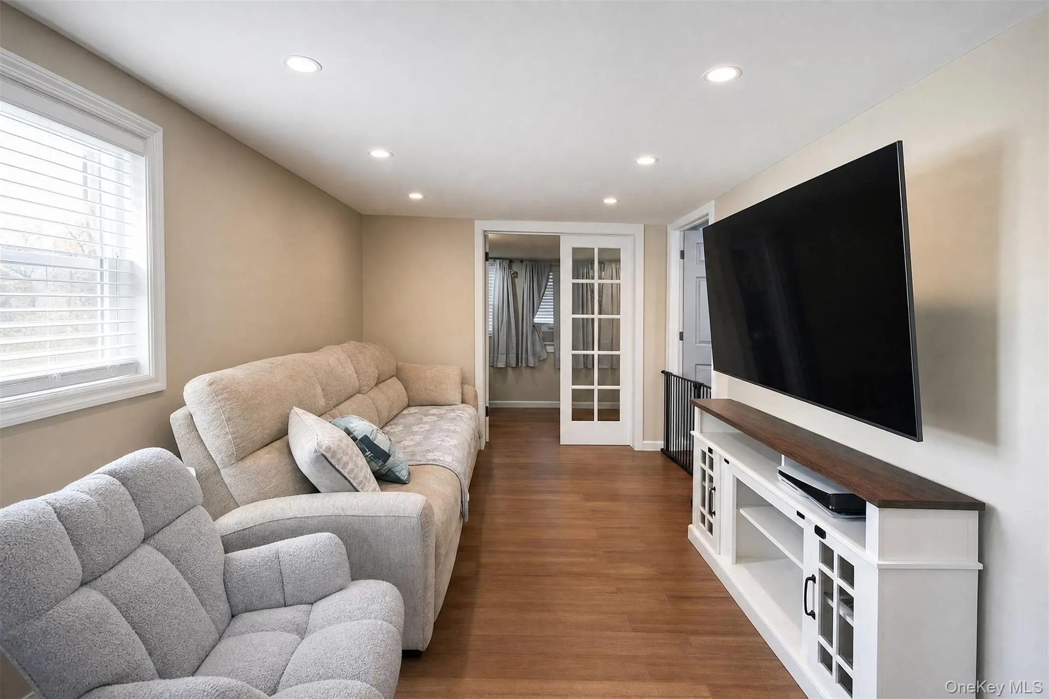 12 14th Road, New York, NY, 3 Bedrooms Bedrooms, 5 Rooms Rooms,2 BathroomsBathrooms,Residential,For Rent,14th,0,1036252 12 14th Road, New York, NY, 3 Bedrooms Bedrooms, 5 Rooms Rooms,2 BathroomsBathrooms,Residential,For Rent,14th,0,1036252