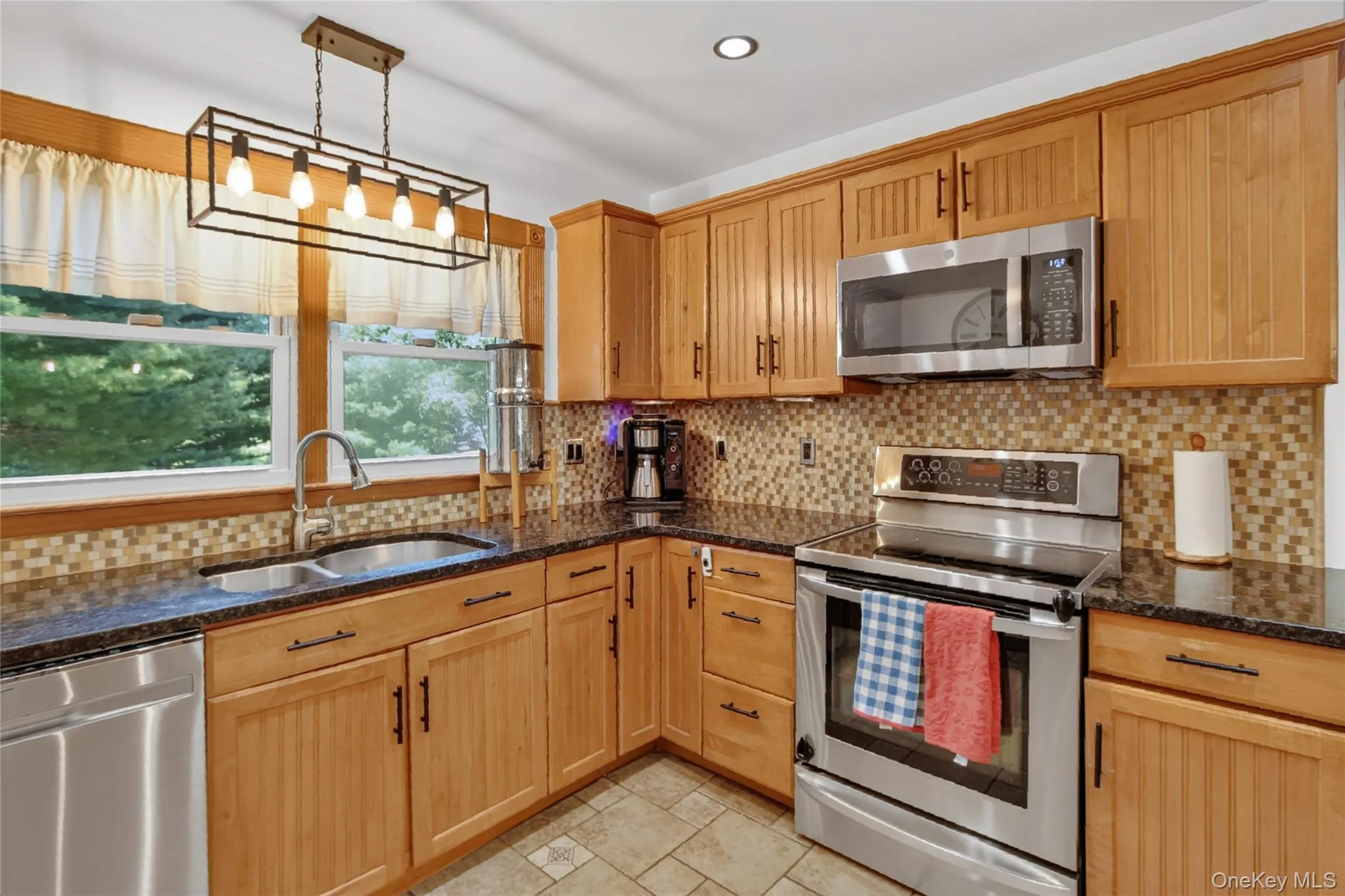 10 Oak Ridge Drive, New Windsor, NY, 3 Bedrooms Bedrooms, 7 Rooms Rooms,2 BathroomsBathrooms,Residential,For Rent,Oak Ridge,0,1036255 10 Oak Ridge Drive, New Windsor, NY, 3 Bedrooms Bedrooms, 7 Rooms Rooms,2 BathroomsBathrooms,Residential,For Rent,Oak Ridge,0,1036255