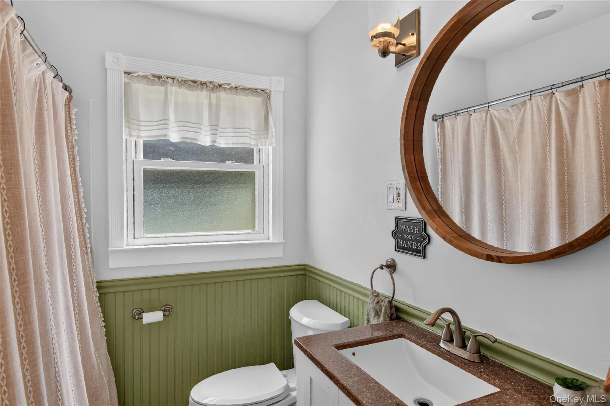 10 Oak Ridge Drive, New Windsor, NY, 3 Bedrooms Bedrooms, 7 Rooms Rooms,2 BathroomsBathrooms,Residential,For Rent,Oak Ridge,0,1036255 10 Oak Ridge Drive, New Windsor, NY, 3 Bedrooms Bedrooms, 7 Rooms Rooms,2 BathroomsBathrooms,Residential,For Rent,Oak Ridge,0,1036255