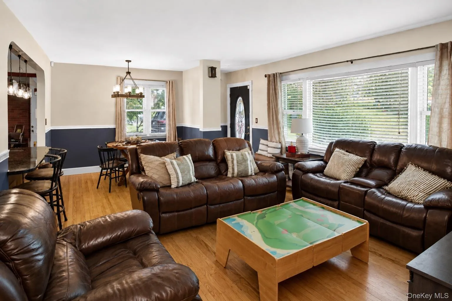 10 Oak Ridge Drive, New Windsor, NY, 3 Bedrooms Bedrooms, 7 Rooms Rooms,2 BathroomsBathrooms,Residential,For Rent,Oak Ridge,0,1036255 10 Oak Ridge Drive, New Windsor, NY, 3 Bedrooms Bedrooms, 7 Rooms Rooms,2 BathroomsBathrooms,Residential,For Rent,Oak Ridge,0,1036255