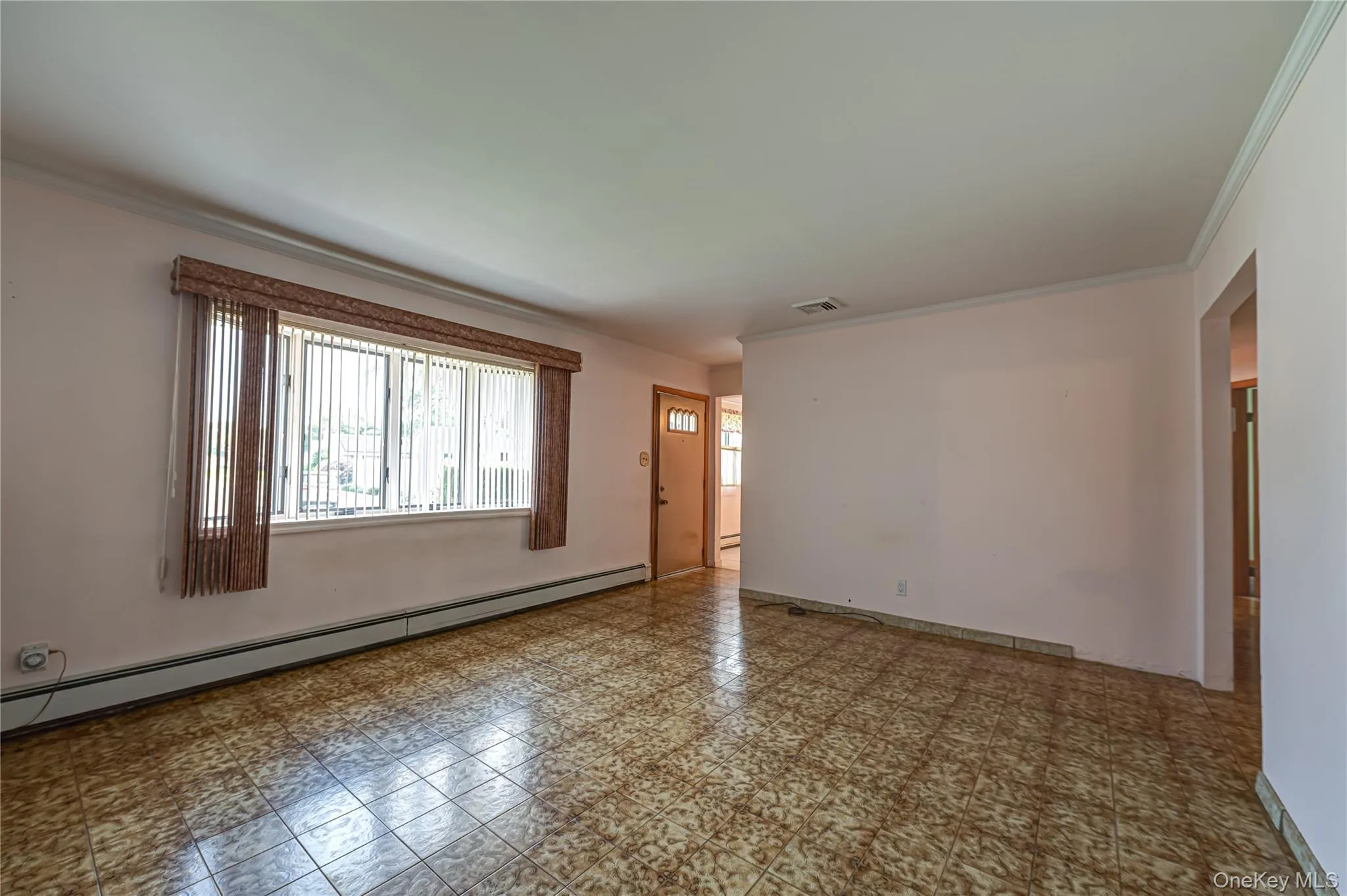 3986 Maplewood Drive, Hempstead, NY, 3 Bedrooms Bedrooms, 6 Rooms Rooms,1 BathroomBathrooms,Residential,For Rent,Maplewood,0,1036258 3986 Maplewood Drive, Hempstead, NY, 3 Bedrooms Bedrooms, 6 Rooms Rooms,1 BathroomBathrooms,Residential,For Rent,Maplewood,0,1036258