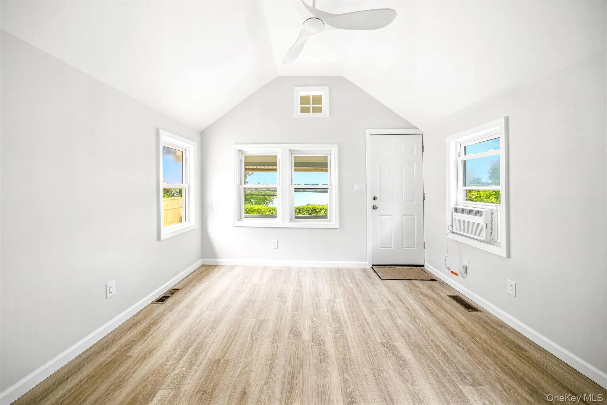 27 Walnut Avenue, Brookhaven, NY, 1 Bedroom Bedrooms, 3 Rooms Rooms,1 BathroomBathrooms,Residential Lease,For Rent,Walnut,0,1036259 27 Walnut Avenue, Brookhaven, NY, 1 Bedroom Bedrooms, 3 Rooms Rooms,1 BathroomBathrooms,Residential Lease,For Rent,Walnut,0,1036259