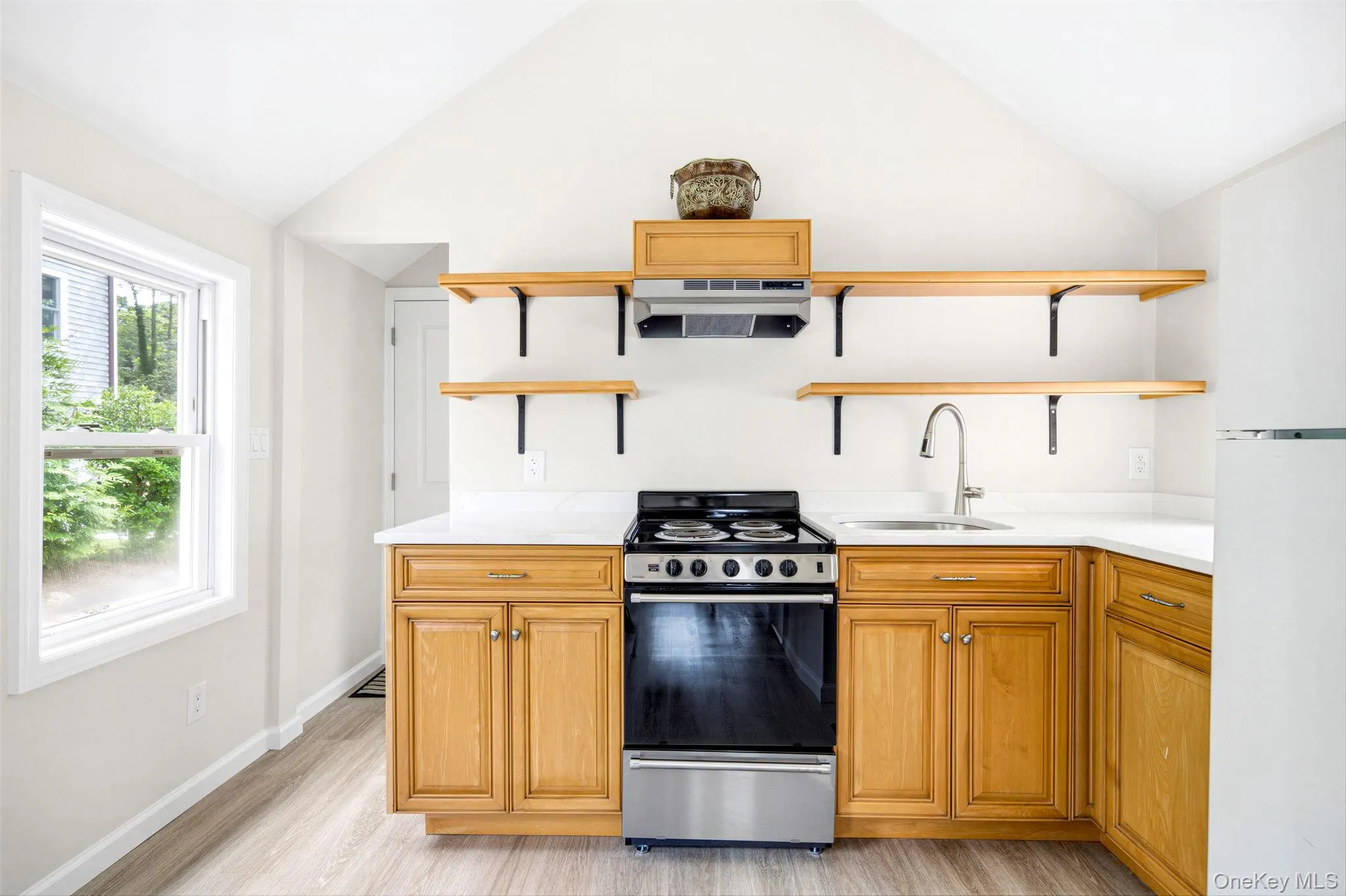 27 Walnut Avenue, Brookhaven, NY, 1 Bedroom Bedrooms, 3 Rooms Rooms,1 BathroomBathrooms,Residential Lease,For Rent,Walnut,0,1036259 27 Walnut Avenue, Brookhaven, NY, 1 Bedroom Bedrooms, 3 Rooms Rooms,1 BathroomBathrooms,Residential Lease,For Rent,Walnut,0,1036259