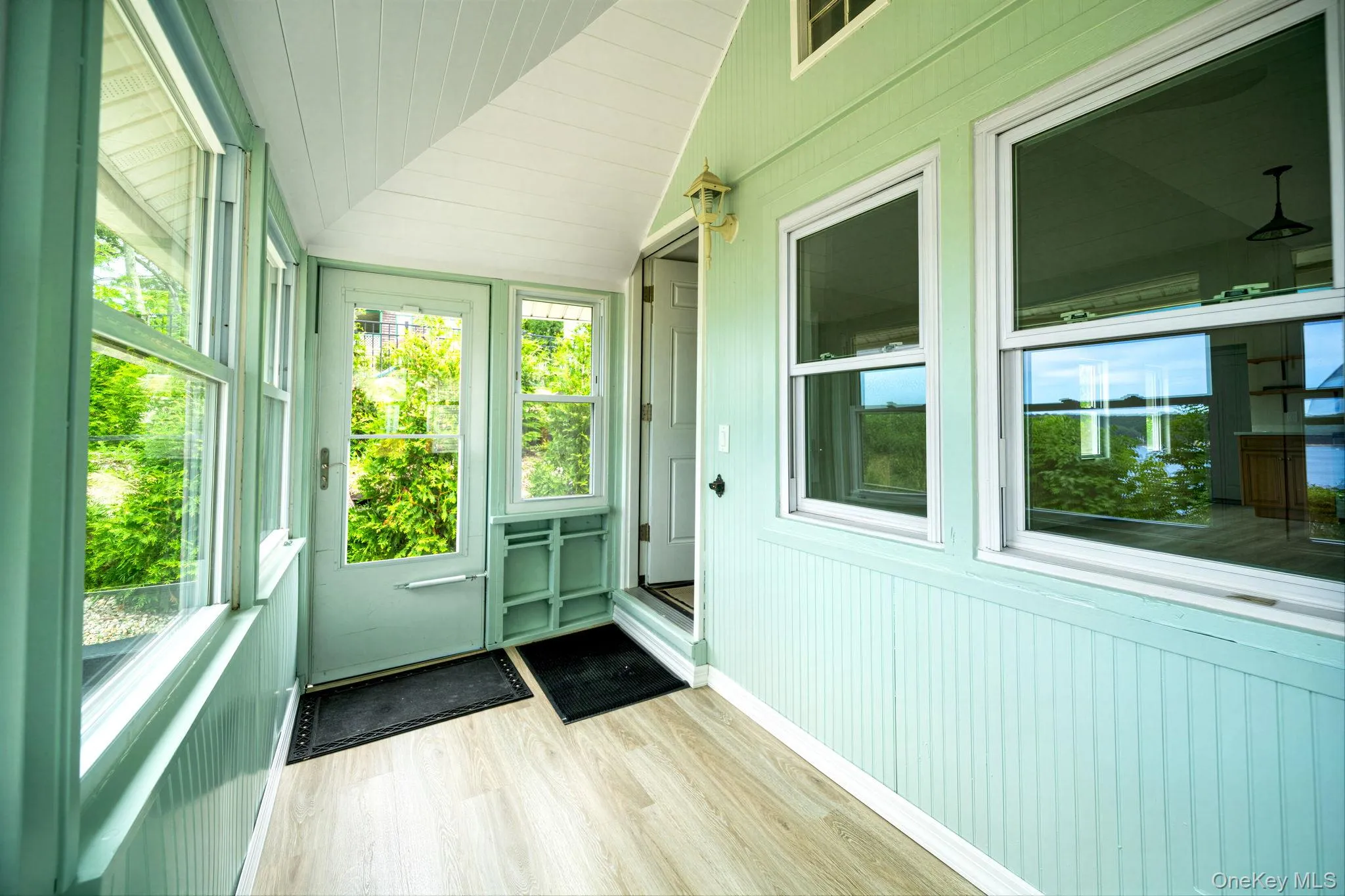 27 Walnut Avenue, Brookhaven, NY, 1 Bedroom Bedrooms, 3 Rooms Rooms,1 BathroomBathrooms,Residential Lease,For Rent,Walnut,0,1036259 27 Walnut Avenue, Brookhaven, NY, 1 Bedroom Bedrooms, 3 Rooms Rooms,1 BathroomBathrooms,Residential Lease,For Rent,Walnut,0,1036259
