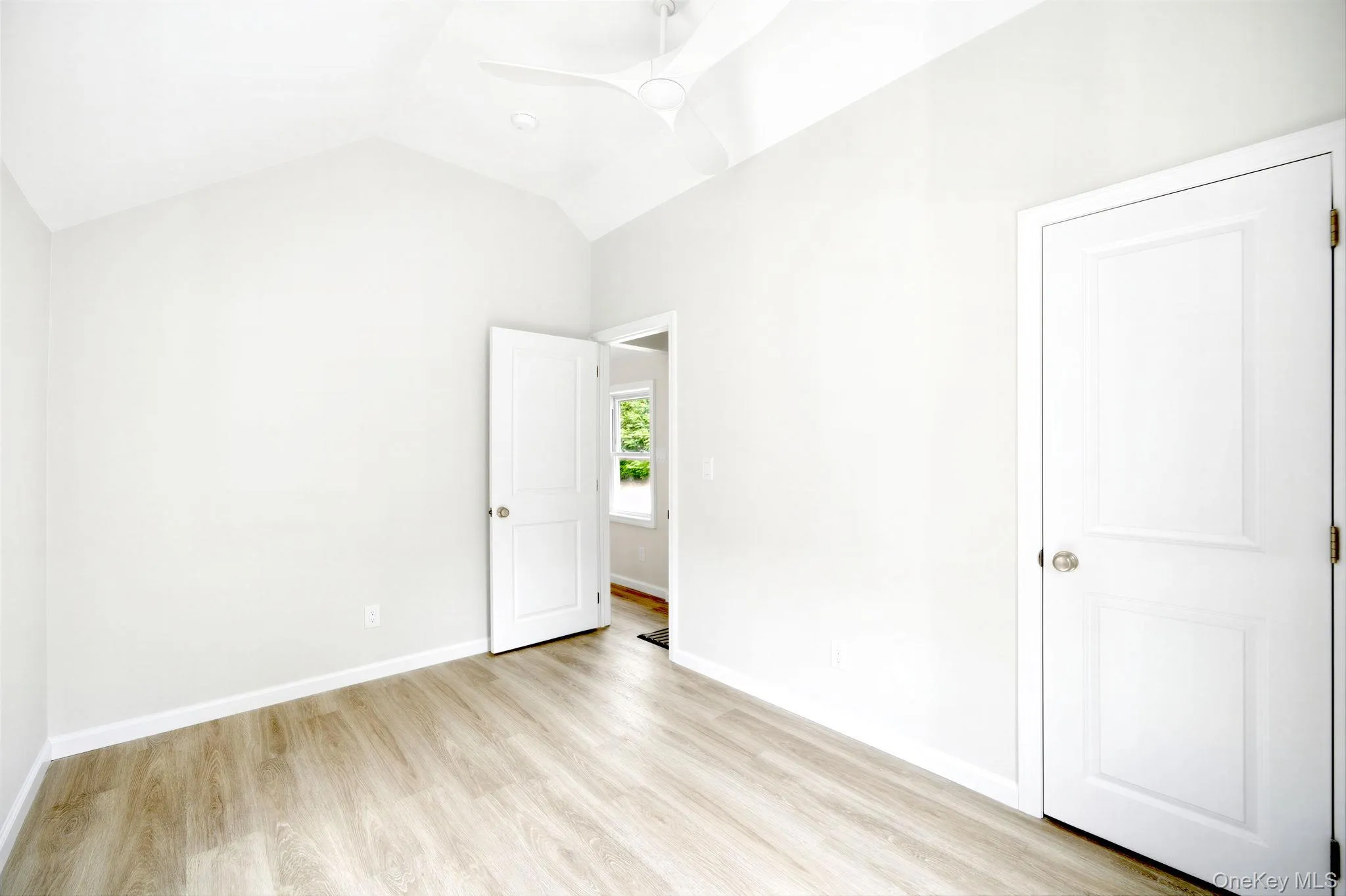 27 Walnut Avenue, Brookhaven, NY, 1 Bedroom Bedrooms, 3 Rooms Rooms,1 BathroomBathrooms,Residential Lease,For Rent,Walnut,0,1036259 27 Walnut Avenue, Brookhaven, NY, 1 Bedroom Bedrooms, 3 Rooms Rooms,1 BathroomBathrooms,Residential Lease,For Rent,Walnut,0,1036259