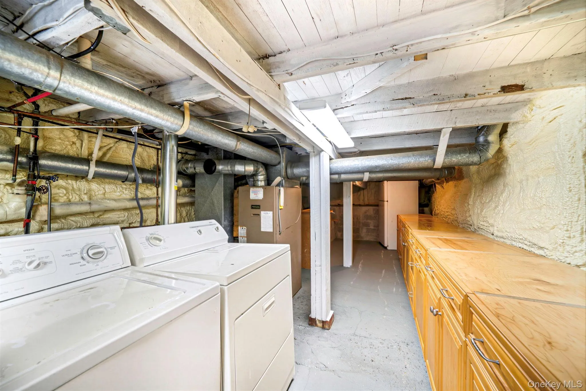 27 Walnut Avenue, Brookhaven, NY, 1 Bedroom Bedrooms, 3 Rooms Rooms,1 BathroomBathrooms,Residential Lease,For Rent,Walnut,0,1036259 27 Walnut Avenue, Brookhaven, NY, 1 Bedroom Bedrooms, 3 Rooms Rooms,1 BathroomBathrooms,Residential Lease,For Rent,Walnut,0,1036259