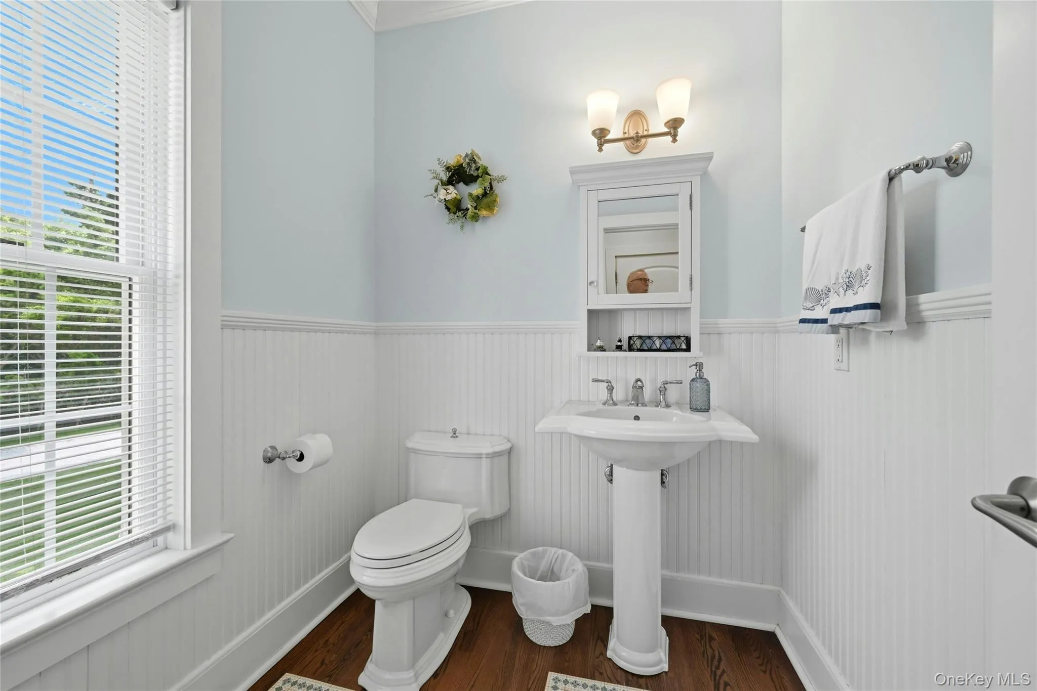 Powder Room Powder Room