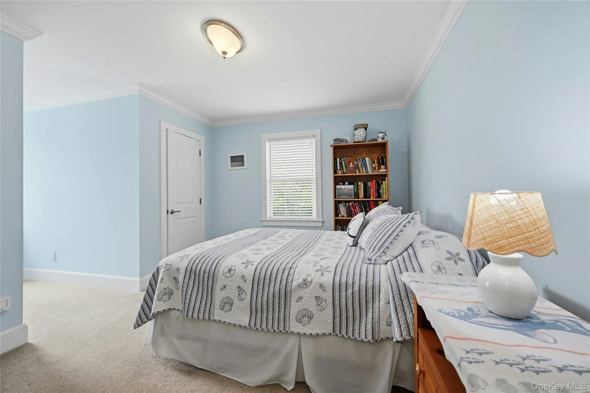 Guest bedroom Guest bedroom