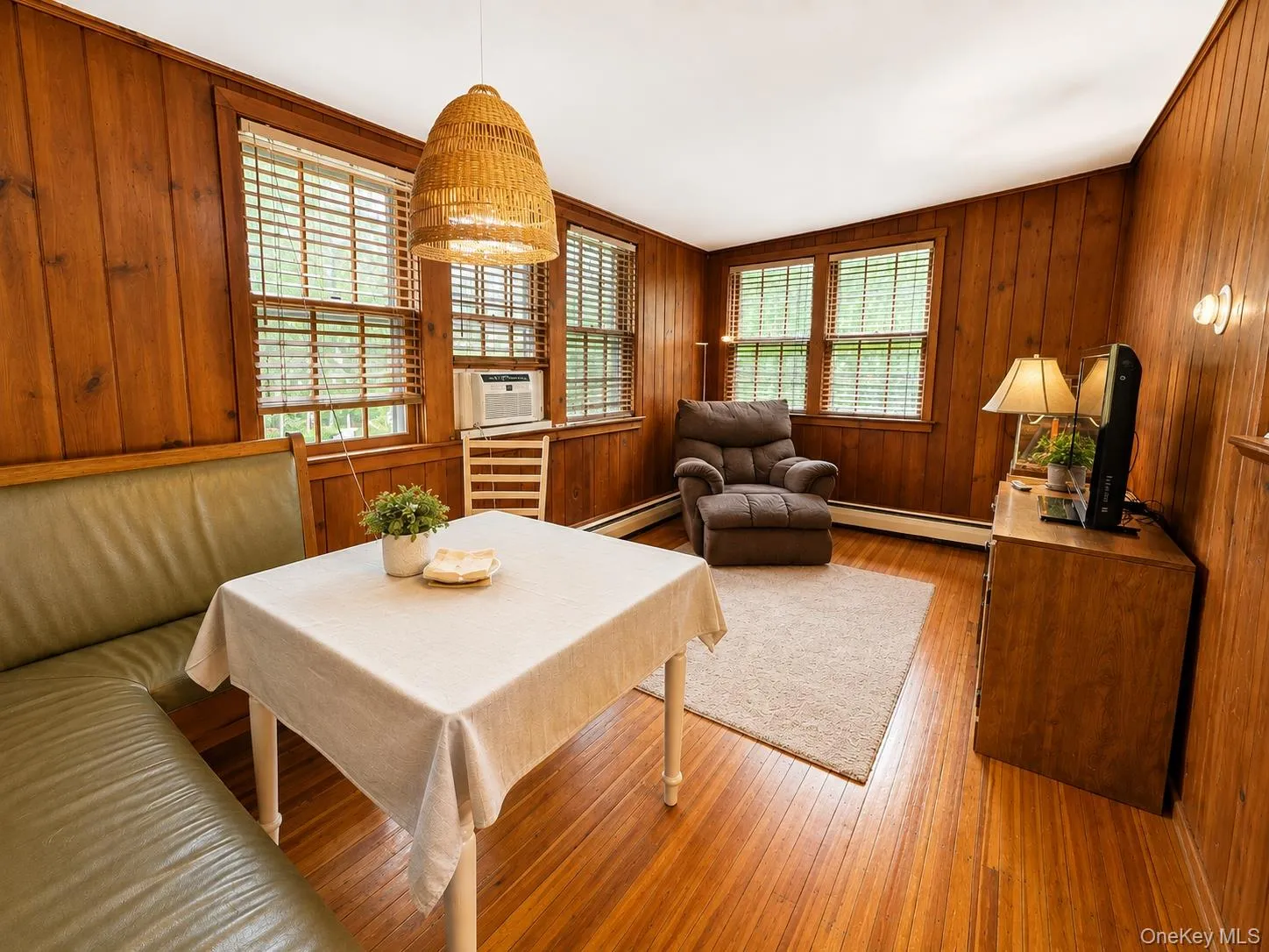 18 Hall Avenue, Lewisboro, NY, 1 Bedroom Bedrooms, 3 Rooms Rooms,1 BathroomBathrooms,Residential Lease,For Rent,Hall,0,1036272 18 Hall Avenue, Lewisboro, NY, 1 Bedroom Bedrooms, 3 Rooms Rooms,1 BathroomBathrooms,Residential Lease,For Rent,Hall,0,1036272