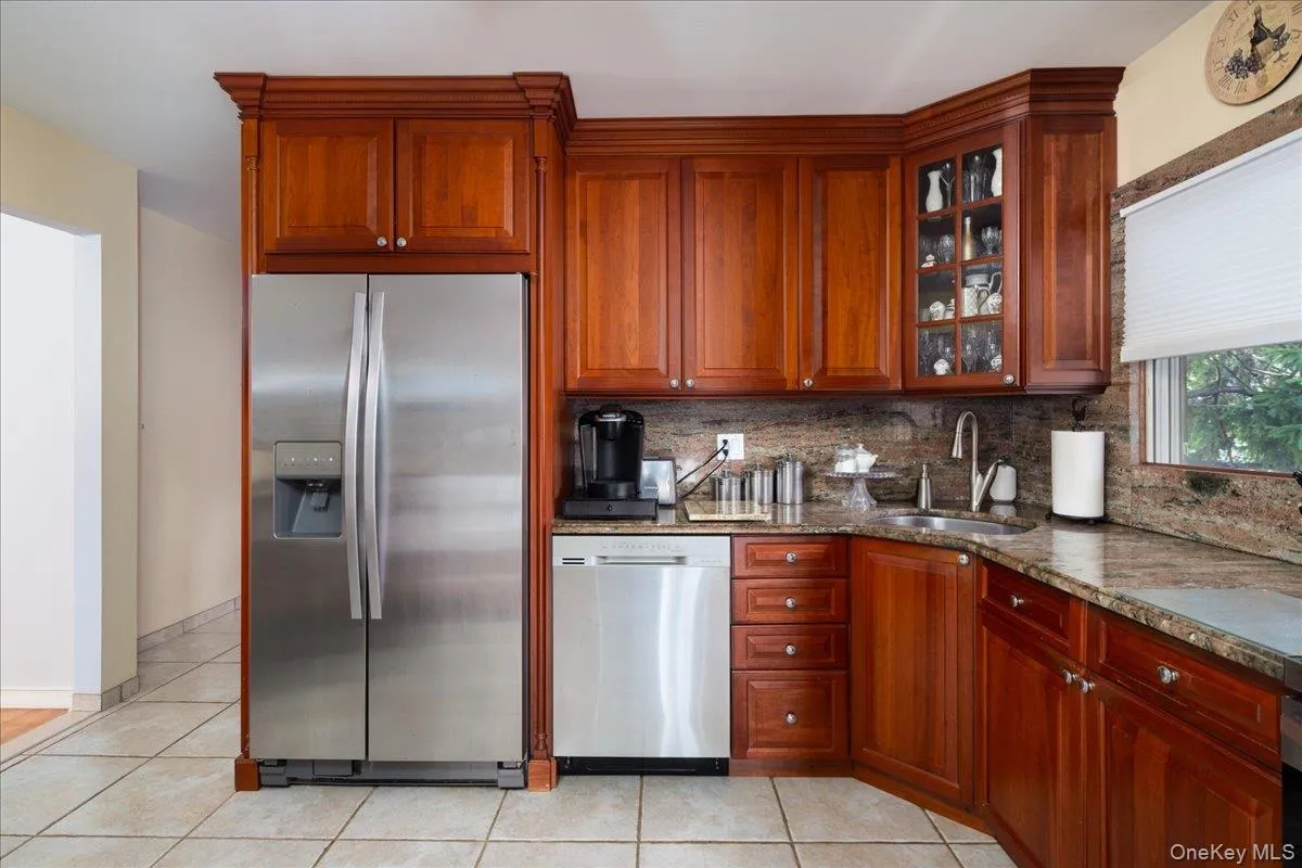 242 Seidman Place, Hempstead, NY, 4 Bedrooms Bedrooms, 9 Rooms Rooms,2 BathroomsBathrooms,Residential,For Rent,Seidman,0,1036274 242 Seidman Place, Hempstead, NY, 4 Bedrooms Bedrooms, 9 Rooms Rooms,2 BathroomsBathrooms,Residential,For Rent,Seidman,0,1036274