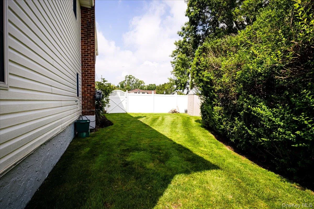 242 Seidman Place, Hempstead, NY, 4 Bedrooms Bedrooms, 9 Rooms Rooms,2 BathroomsBathrooms,Residential,For Rent,Seidman,0,1036274 242 Seidman Place, Hempstead, NY, 4 Bedrooms Bedrooms, 9 Rooms Rooms,2 BathroomsBathrooms,Residential,For Rent,Seidman,0,1036274