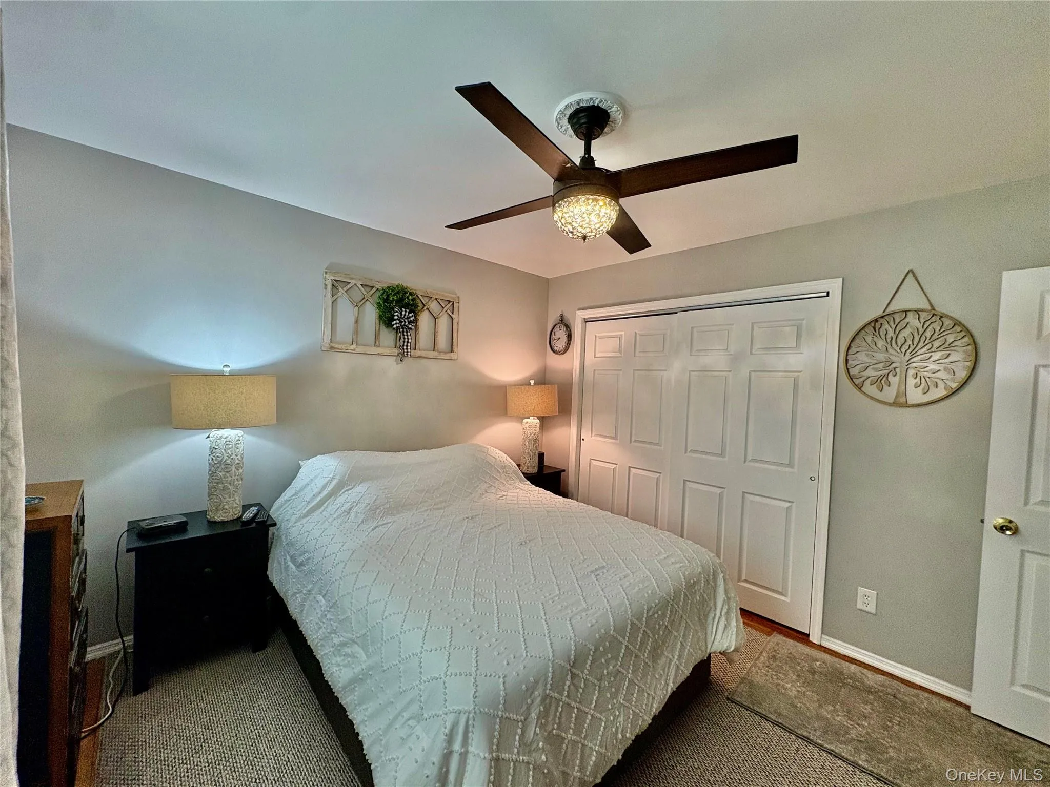 260-08 74th Avenue, New York, NY, 1 Bedroom Bedrooms, 3 Rooms Rooms,1 BathroomBathrooms,Residential Lease,For Rent,74th,0,1036275 260-08 74th Avenue, New York, NY, 1 Bedroom Bedrooms, 3 Rooms Rooms,1 BathroomBathrooms,Residential Lease,For Rent,74th,0,1036275