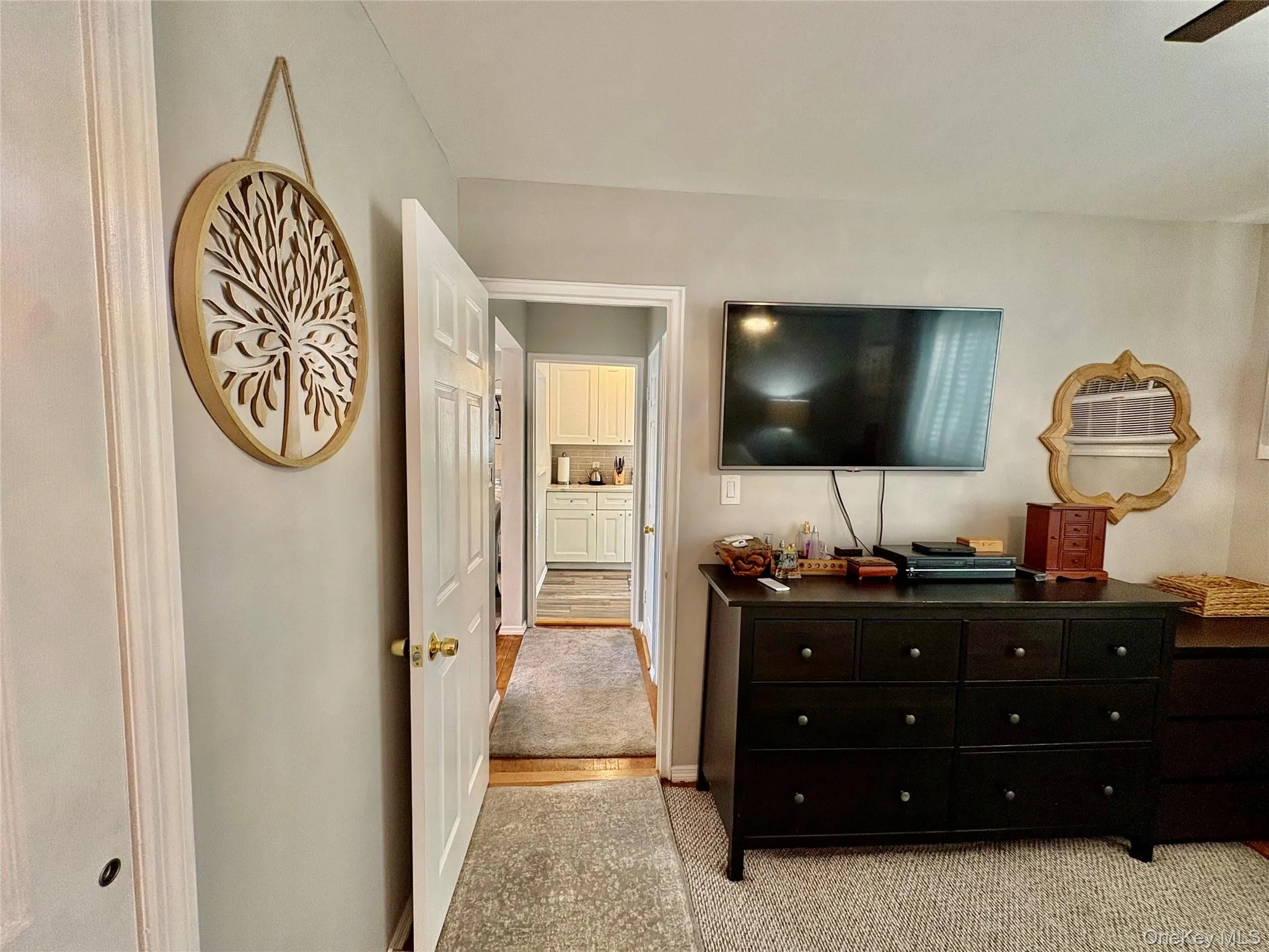 260-08 74th Avenue, New York, NY, 1 Bedroom Bedrooms, 3 Rooms Rooms,1 BathroomBathrooms,Residential Lease,For Rent,74th,0,1036275 260-08 74th Avenue, New York, NY, 1 Bedroom Bedrooms, 3 Rooms Rooms,1 BathroomBathrooms,Residential Lease,For Rent,74th,0,1036275