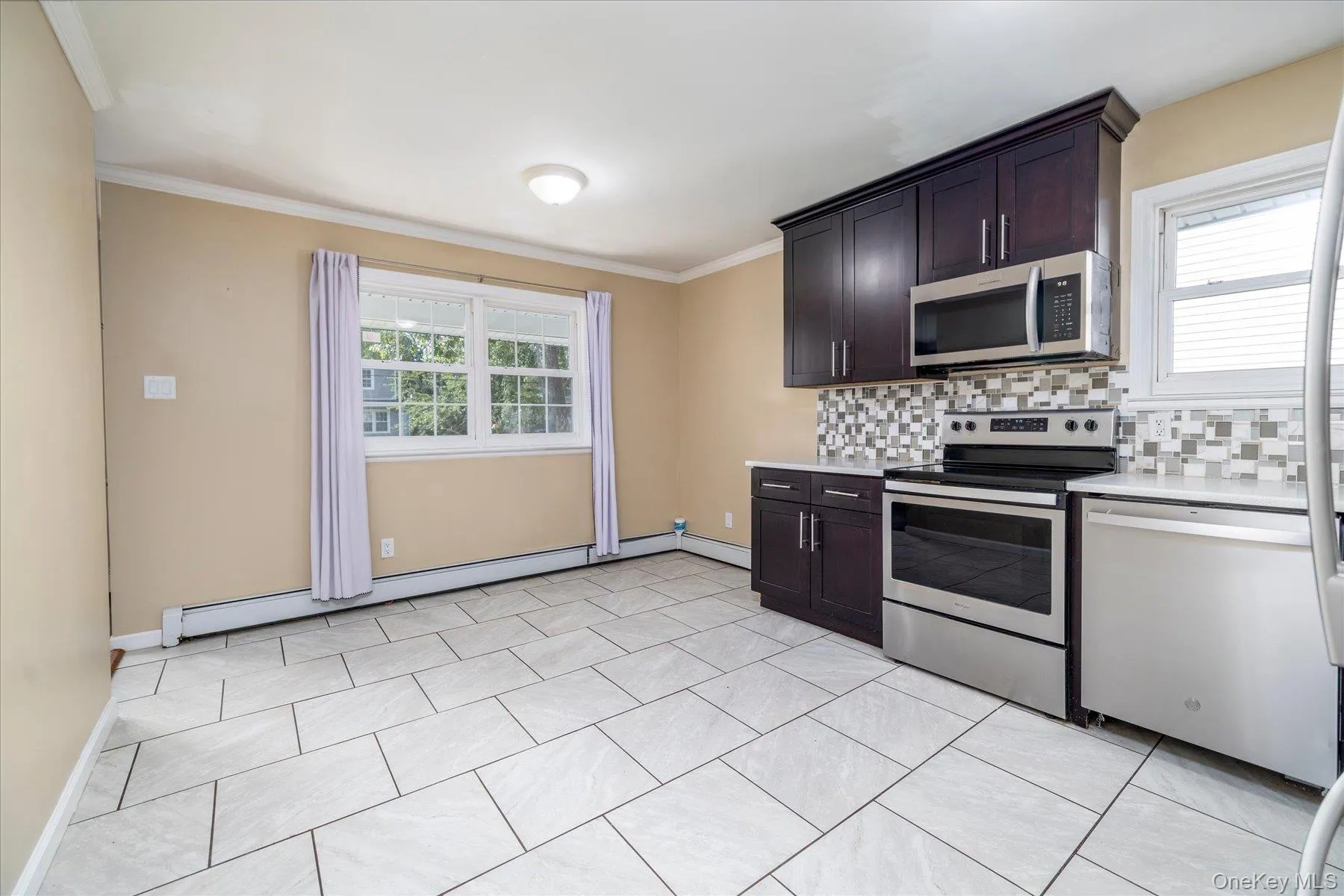 9 Robinson Drive, Brookhaven, NY, 4 Bedrooms Bedrooms, 6 Rooms Rooms,2 BathroomsBathrooms,Residential,For Rent,Robinson,0,1036276 9 Robinson Drive, Brookhaven, NY, 4 Bedrooms Bedrooms, 6 Rooms Rooms,2 BathroomsBathrooms,Residential,For Rent,Robinson,0,1036276