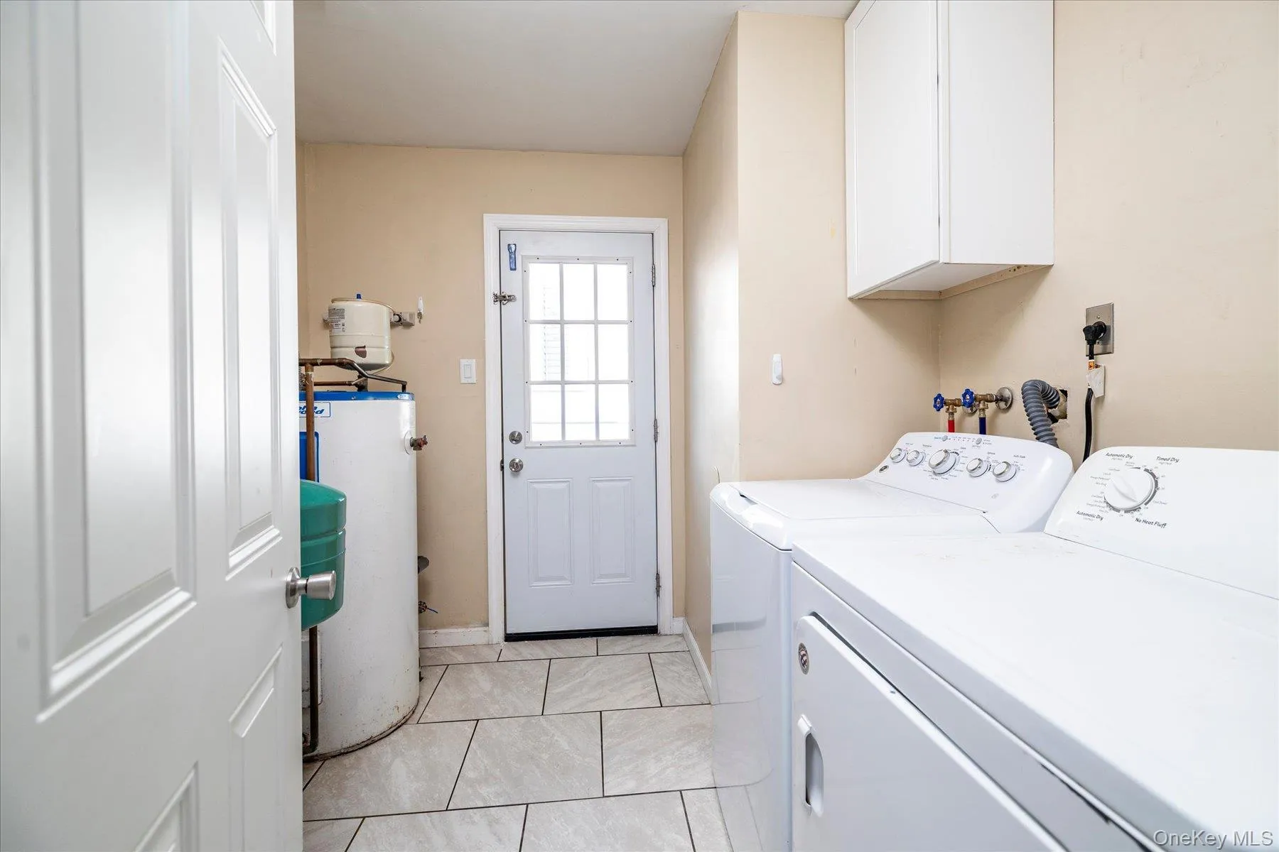 9 Robinson Drive, Brookhaven, NY, 4 Bedrooms Bedrooms, 6 Rooms Rooms,2 BathroomsBathrooms,Residential,For Rent,Robinson,0,1036276 9 Robinson Drive, Brookhaven, NY, 4 Bedrooms Bedrooms, 6 Rooms Rooms,2 BathroomsBathrooms,Residential,For Rent,Robinson,0,1036276