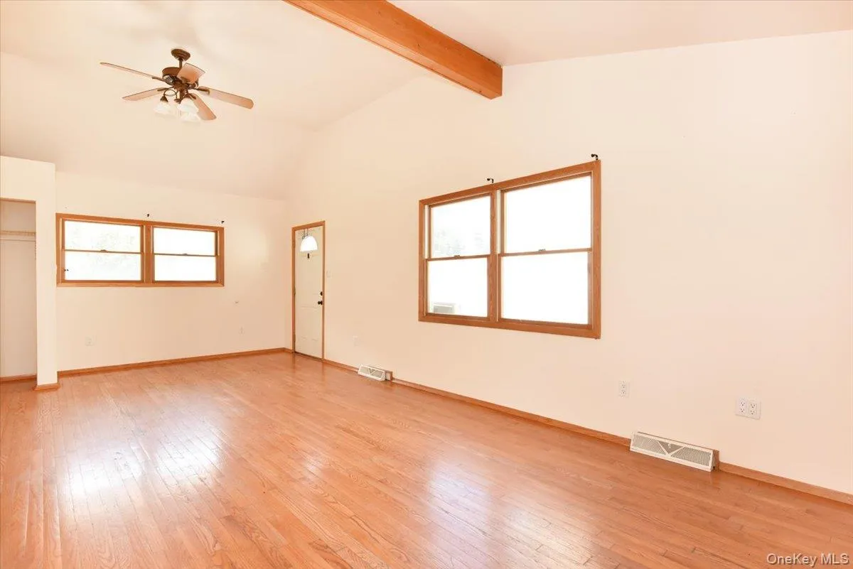 257 Maple Street, Oyster Bay, NY, 4 Bedrooms Bedrooms, 7 Rooms Rooms,1 BathroomBathrooms,Residential Lease,For Rent,Maple,0,1036279 257 Maple Street, Oyster Bay, NY, 4 Bedrooms Bedrooms, 7 Rooms Rooms,1 BathroomBathrooms,Residential Lease,For Rent,Maple,0,1036279