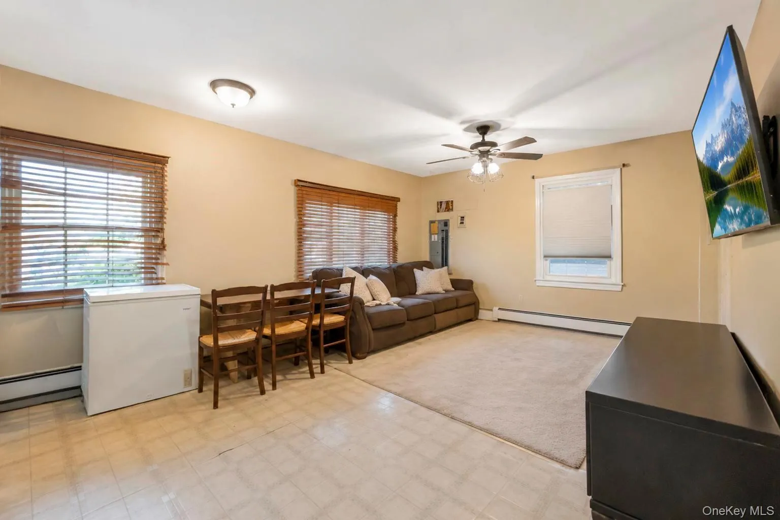 5 Reinhardt Court, Brookhaven, NY, 4 Bedrooms Bedrooms, 10 Rooms Rooms,3 BathroomsBathrooms,Residential,For Rent,Reinhardt,0,1036280 5 Reinhardt Court, Brookhaven, NY, 4 Bedrooms Bedrooms, 10 Rooms Rooms,3 BathroomsBathrooms,Residential,For Rent,Reinhardt,0,1036280