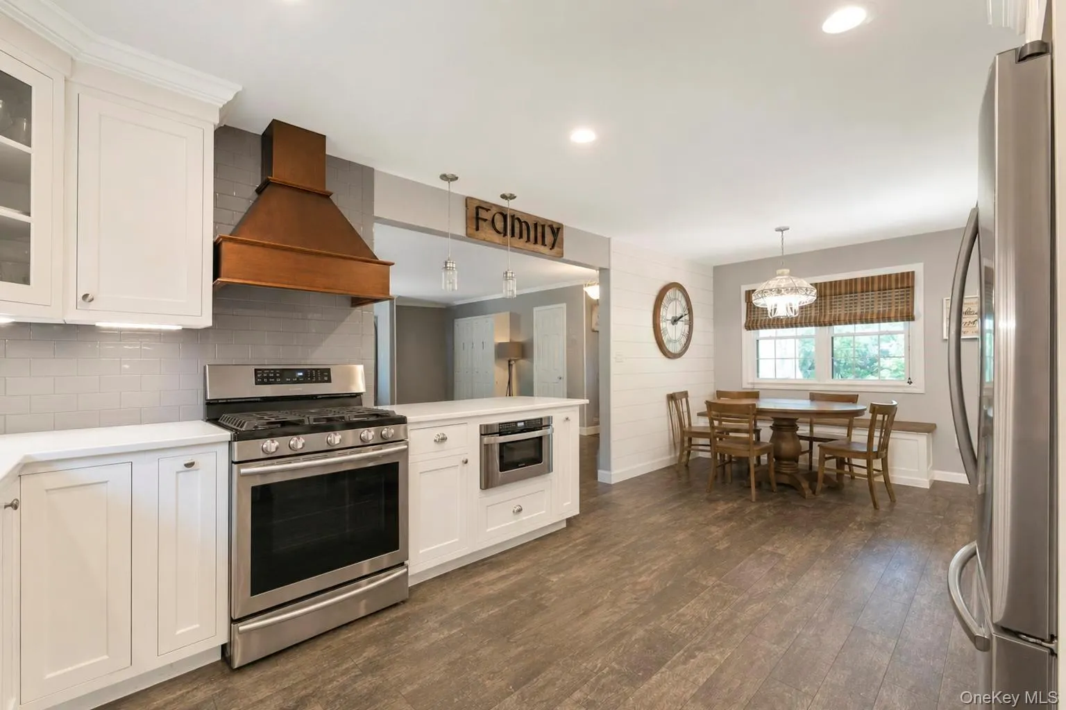 5 Reinhardt Court, Brookhaven, NY, 4 Bedrooms Bedrooms, 10 Rooms Rooms,3 BathroomsBathrooms,Residential,For Rent,Reinhardt,0,1036280 5 Reinhardt Court, Brookhaven, NY, 4 Bedrooms Bedrooms, 10 Rooms Rooms,3 BathroomsBathrooms,Residential,For Rent,Reinhardt,0,1036280