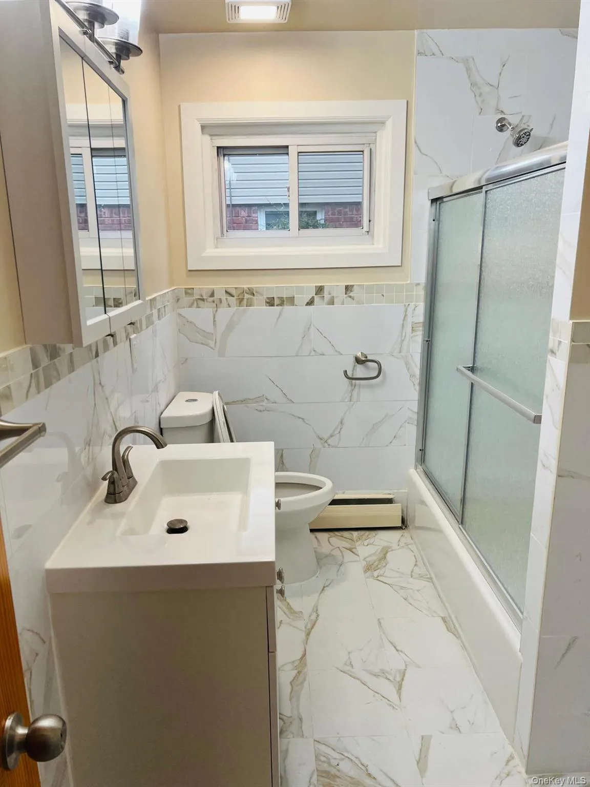 83 Gibson Boulevard, Hempstead, NY, 3 Bedrooms Bedrooms, 6 Rooms Rooms,1 BathroomBathrooms,Residential Lease,For Rent,Gibson,0,1036282 83 Gibson Boulevard, Hempstead, NY, 3 Bedrooms Bedrooms, 6 Rooms Rooms,1 BathroomBathrooms,Residential Lease,For Rent,Gibson,0,1036282