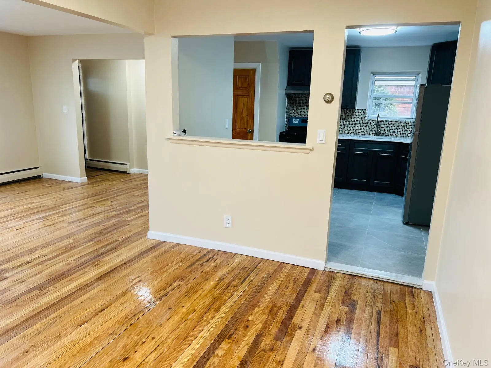 83 Gibson Boulevard, Hempstead, NY, 3 Bedrooms Bedrooms, 6 Rooms Rooms,1 BathroomBathrooms,Residential Lease,For Rent,Gibson,0,1036282 83 Gibson Boulevard, Hempstead, NY, 3 Bedrooms Bedrooms, 6 Rooms Rooms,1 BathroomBathrooms,Residential Lease,For Rent,Gibson,0,1036282