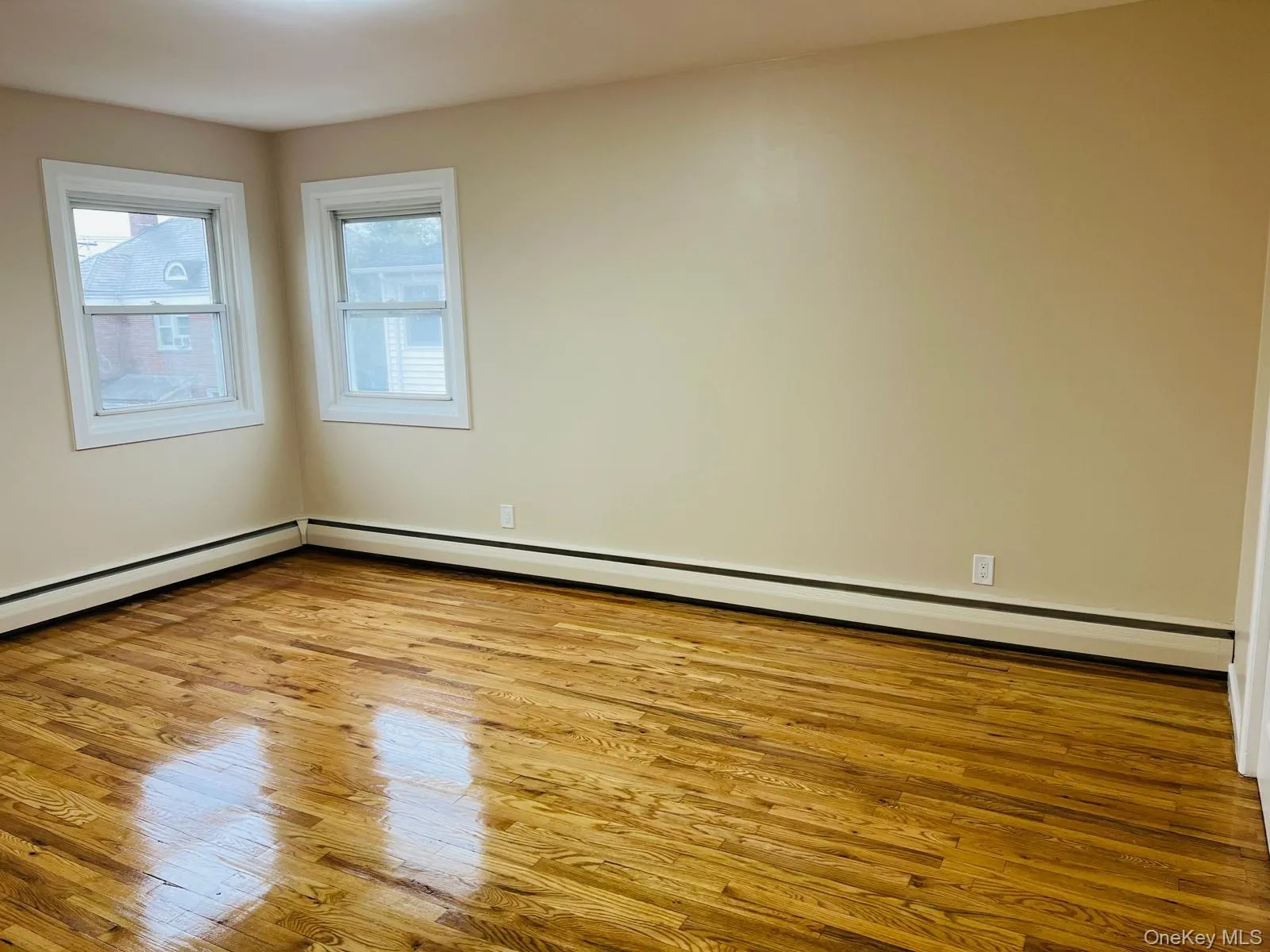83 Gibson Boulevard, Hempstead, NY, 3 Bedrooms Bedrooms, 6 Rooms Rooms,1 BathroomBathrooms,Residential Lease,For Rent,Gibson,0,1036282 83 Gibson Boulevard, Hempstead, NY, 3 Bedrooms Bedrooms, 6 Rooms Rooms,1 BathroomBathrooms,Residential Lease,For Rent,Gibson,0,1036282