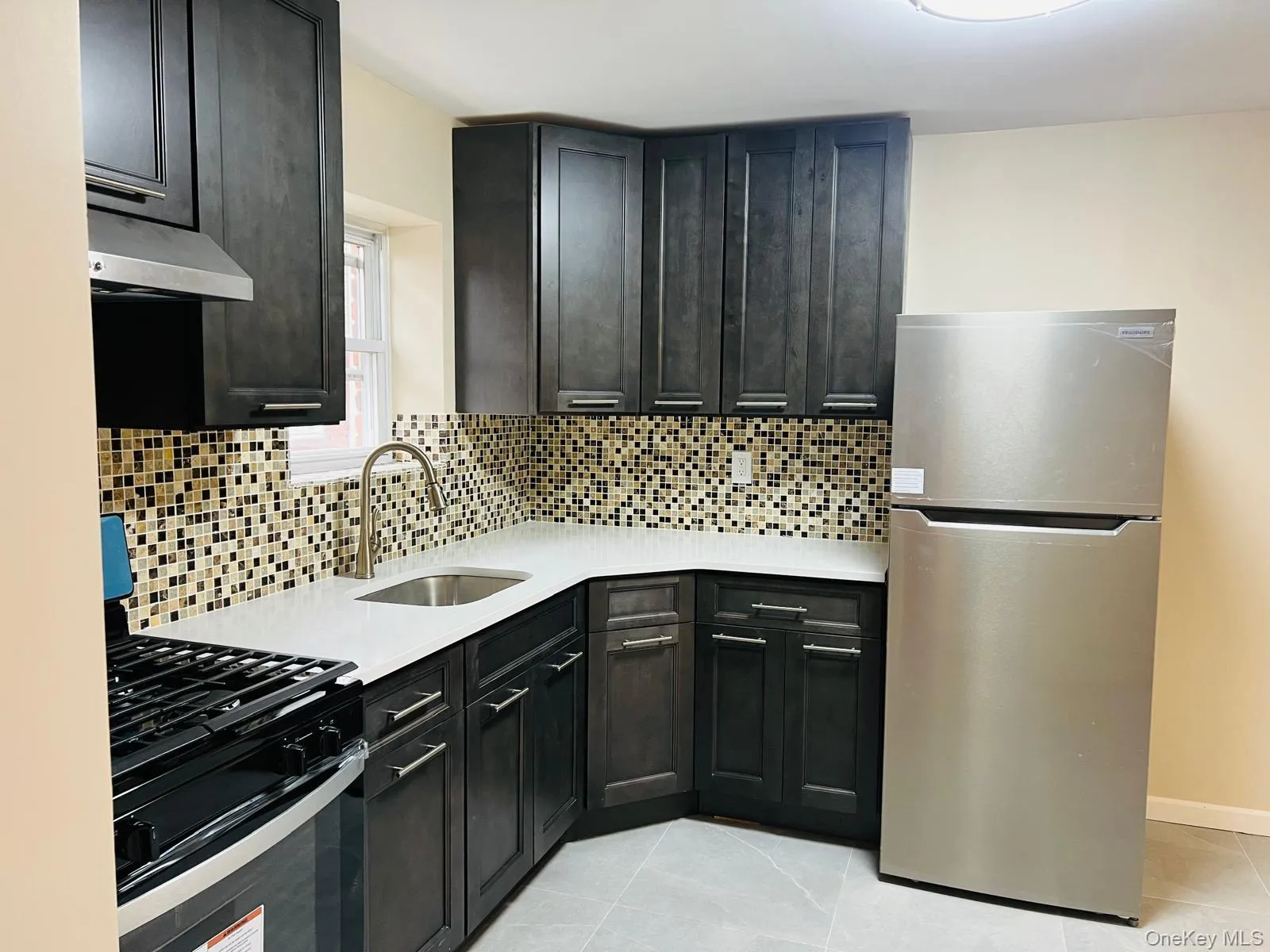 83 Gibson Boulevard, Hempstead, NY, 3 Bedrooms Bedrooms, 6 Rooms Rooms,1 BathroomBathrooms,Residential Lease,For Rent,Gibson,0,1036282 83 Gibson Boulevard, Hempstead, NY, 3 Bedrooms Bedrooms, 6 Rooms Rooms,1 BathroomBathrooms,Residential Lease,For Rent,Gibson,0,1036282