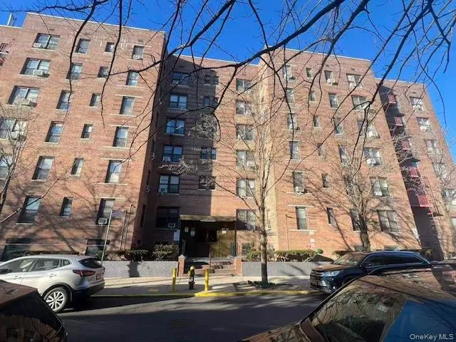 88-30 182nd Street, New York, NY, 2 Rooms Rooms,1 BathroomBathrooms,Residential,For Rent,182nd,0,1036288 88-30 182nd Street, New York, NY, 2 Rooms Rooms,1 BathroomBathrooms,Residential,For Rent,182nd,0,1036288