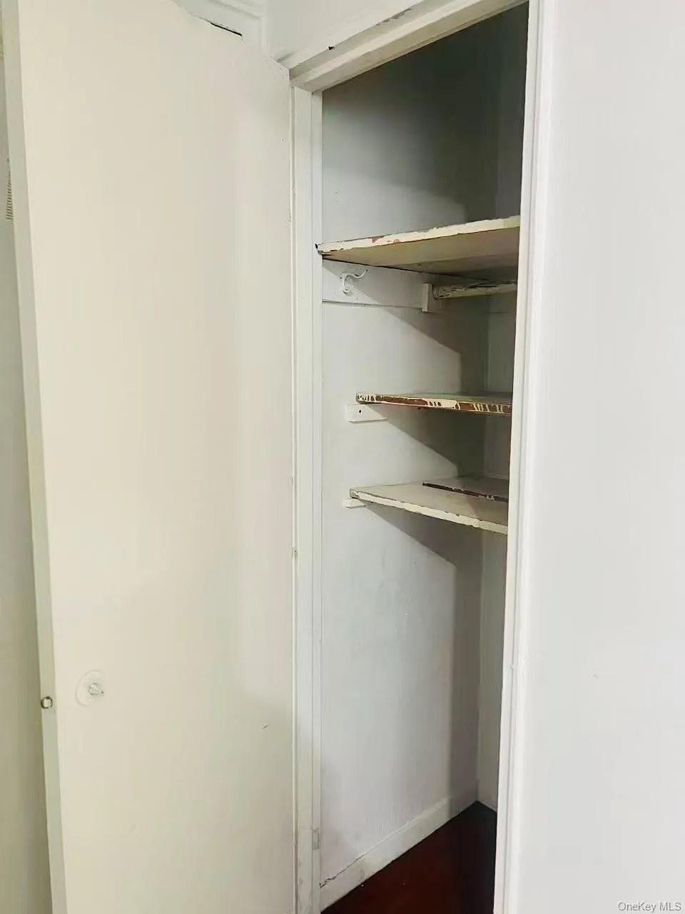 88-30 182nd Street, New York, NY, 2 Rooms Rooms,1 BathroomBathrooms,Residential,For Rent,182nd,0,1036288 88-30 182nd Street, New York, NY, 2 Rooms Rooms,1 BathroomBathrooms,Residential,For Rent,182nd,0,1036288