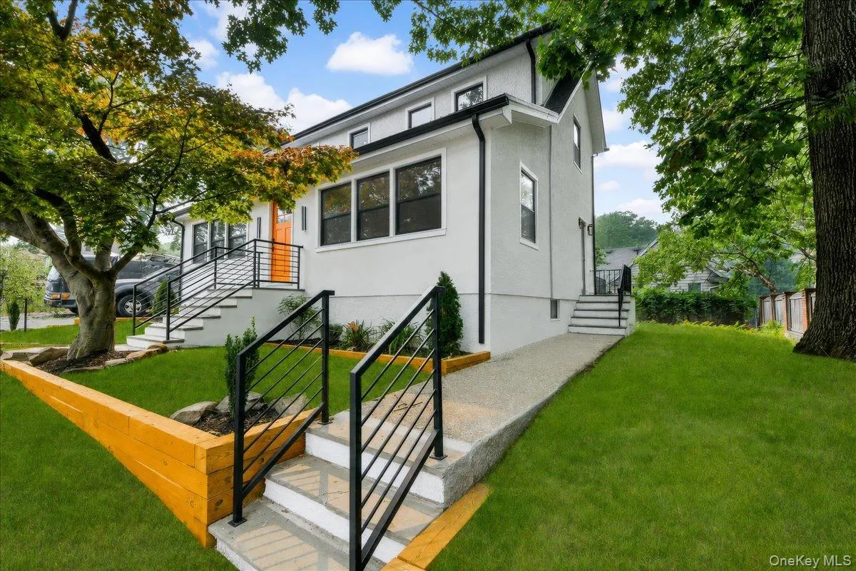 81 Ridge Road, Yonkers, NY, 4 Bedrooms Bedrooms, 8 Rooms Rooms,3 BathroomsBathrooms,Residential,For Rent,Ridge,0,1036289 81 Ridge Road, Yonkers, NY, 4 Bedrooms Bedrooms, 8 Rooms Rooms,3 BathroomsBathrooms,Residential,For Rent,Ridge,0,1036289