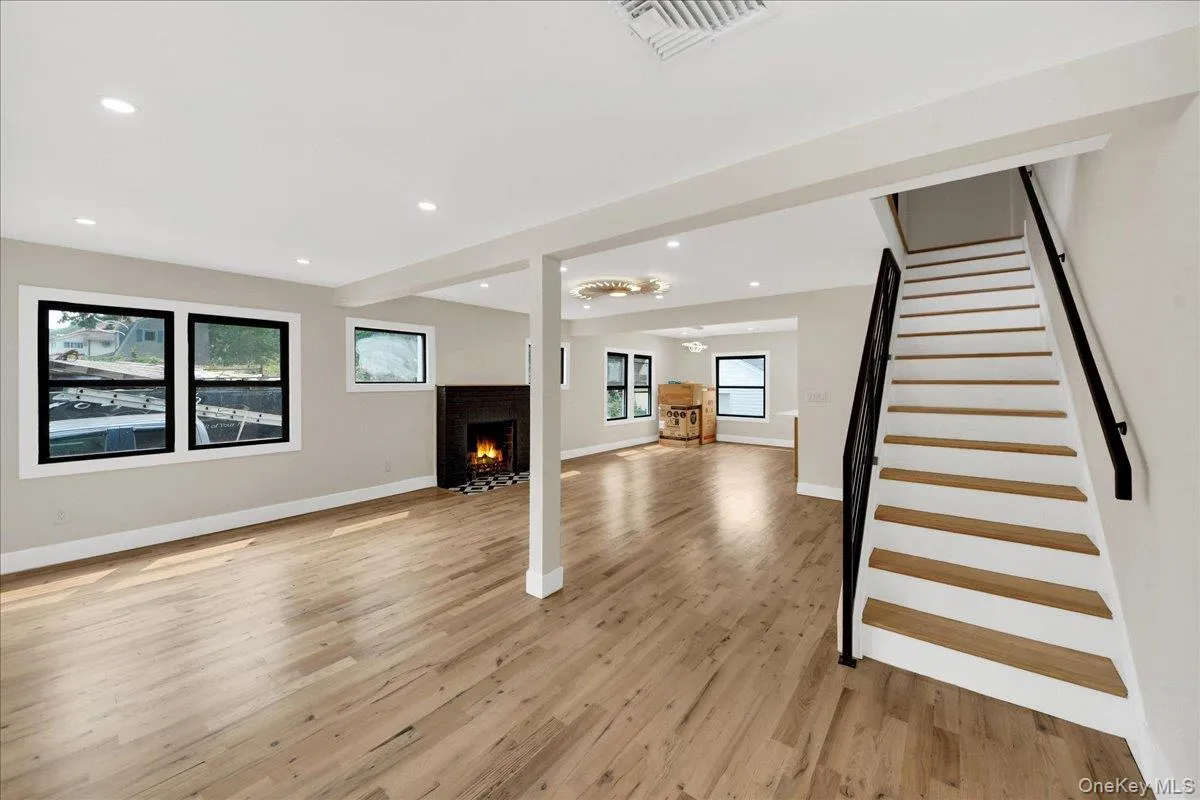 81 Ridge Road, Yonkers, NY, 4 Bedrooms Bedrooms, 8 Rooms Rooms,3 BathroomsBathrooms,Residential,For Rent,Ridge,0,1036289 81 Ridge Road, Yonkers, NY, 4 Bedrooms Bedrooms, 8 Rooms Rooms,3 BathroomsBathrooms,Residential,For Rent,Ridge,0,1036289