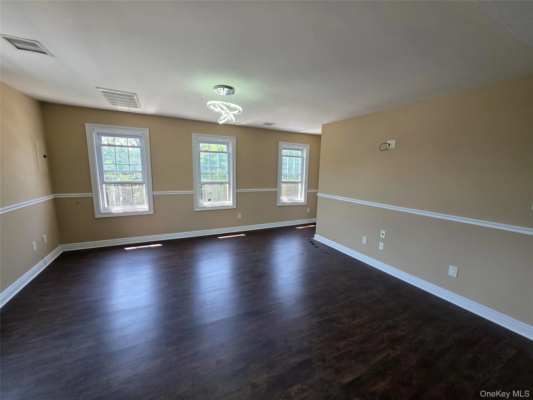2130 Dutch Broadway, Hempstead, NY, 4 Bedrooms Bedrooms, 6 Rooms Rooms,2 BathroomsBathrooms,Residential Lease,For Rent,Dutch Broadway,0,1036290 2130 Dutch Broadway, Hempstead, NY, 4 Bedrooms Bedrooms, 6 Rooms Rooms,2 BathroomsBathrooms,Residential Lease,For Rent,Dutch Broadway,0,1036290