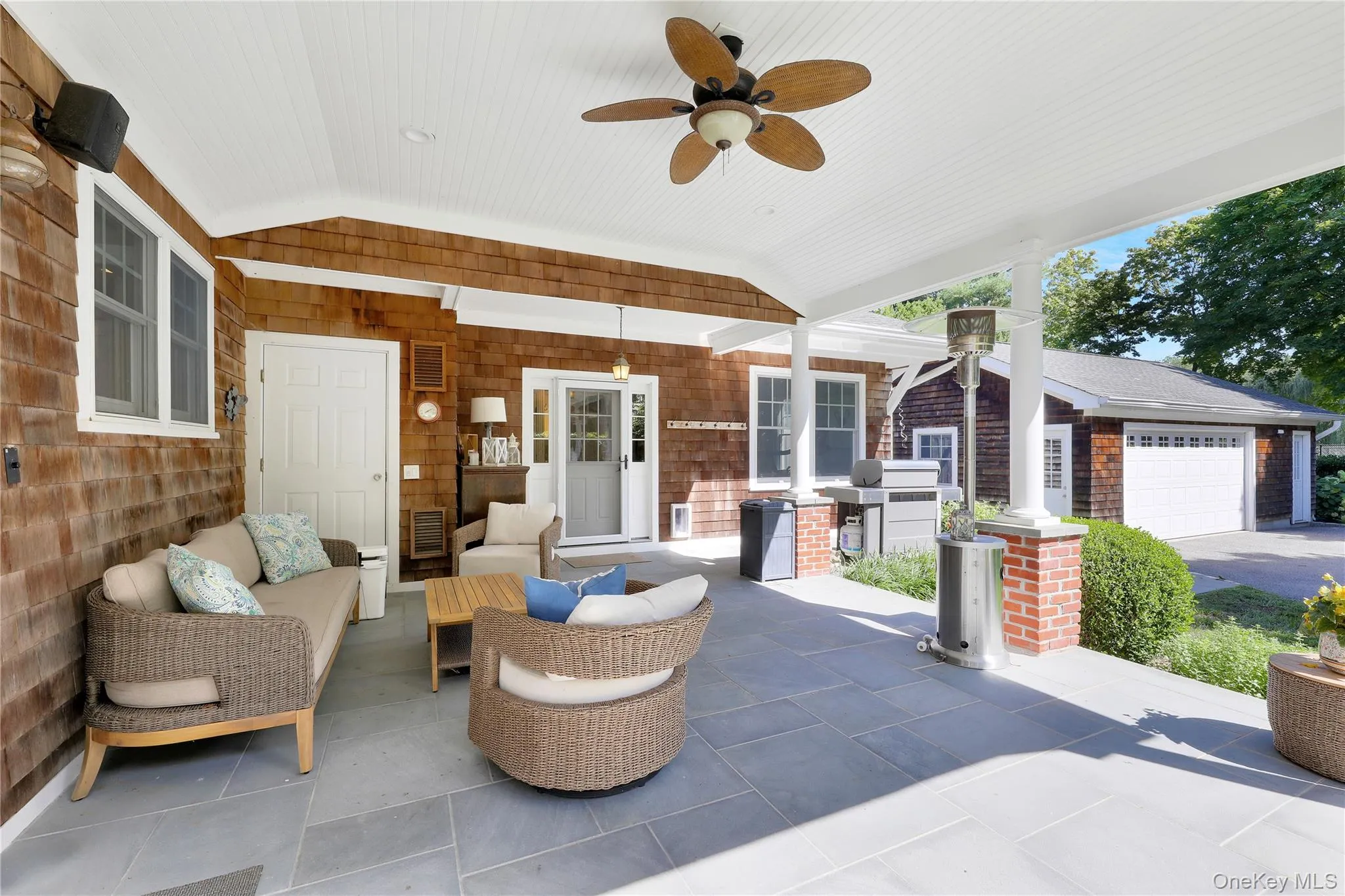 65 Watchogue Avenue, Brookhaven, NY, 4 Bedrooms Bedrooms, 12 Rooms Rooms,3 BathroomsBathrooms,Residential,For Rent,Watchogue,0,1036292 65 Watchogue Avenue, Brookhaven, NY, 4 Bedrooms Bedrooms, 12 Rooms Rooms,3 BathroomsBathrooms,Residential,For Rent,Watchogue,0,1036292