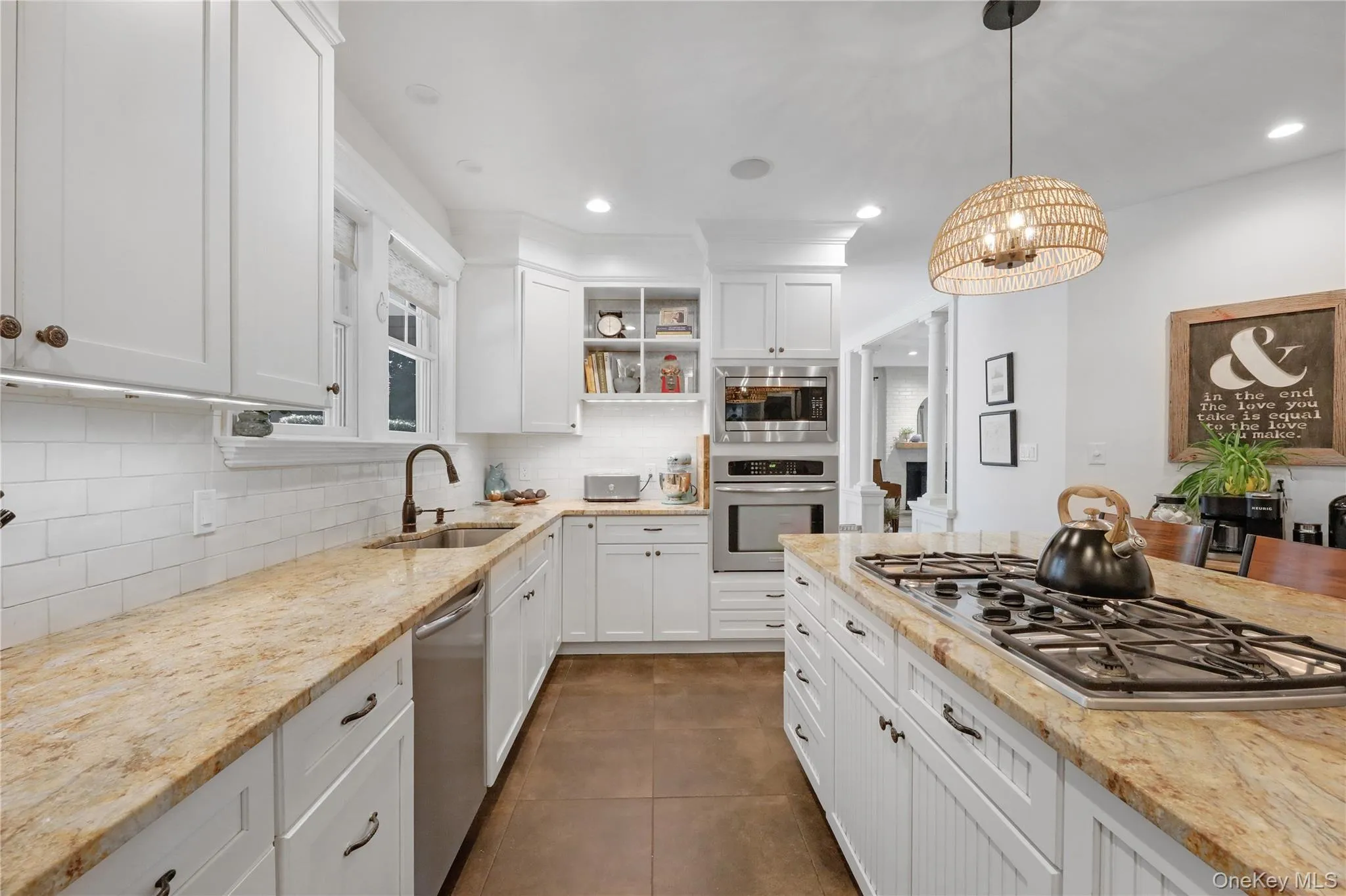 65 Watchogue Avenue, Brookhaven, NY, 4 Bedrooms Bedrooms, 12 Rooms Rooms,3 BathroomsBathrooms,Residential,For Rent,Watchogue,0,1036292 65 Watchogue Avenue, Brookhaven, NY, 4 Bedrooms Bedrooms, 12 Rooms Rooms,3 BathroomsBathrooms,Residential,For Rent,Watchogue,0,1036292