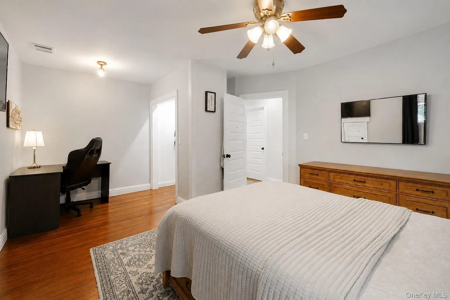 65 Watchogue Avenue, Brookhaven, NY, 4 Bedrooms Bedrooms, 12 Rooms Rooms,3 BathroomsBathrooms,Residential,For Rent,Watchogue,0,1036292 65 Watchogue Avenue, Brookhaven, NY, 4 Bedrooms Bedrooms, 12 Rooms Rooms,3 BathroomsBathrooms,Residential,For Rent,Watchogue,0,1036292