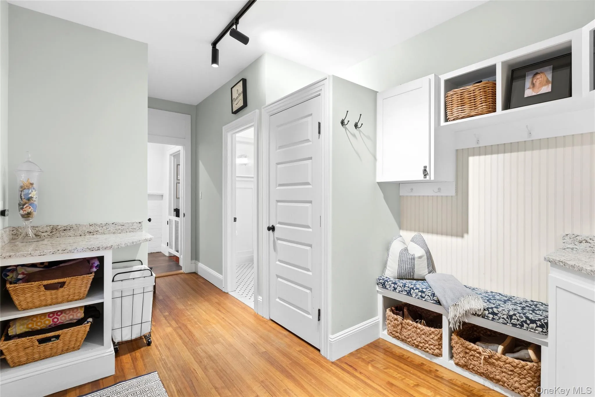 65 Watchogue Avenue, Brookhaven, NY, 4 Bedrooms Bedrooms, 12 Rooms Rooms,3 BathroomsBathrooms,Residential,For Rent,Watchogue,0,1036292 65 Watchogue Avenue, Brookhaven, NY, 4 Bedrooms Bedrooms, 12 Rooms Rooms,3 BathroomsBathrooms,Residential,For Rent,Watchogue,0,1036292