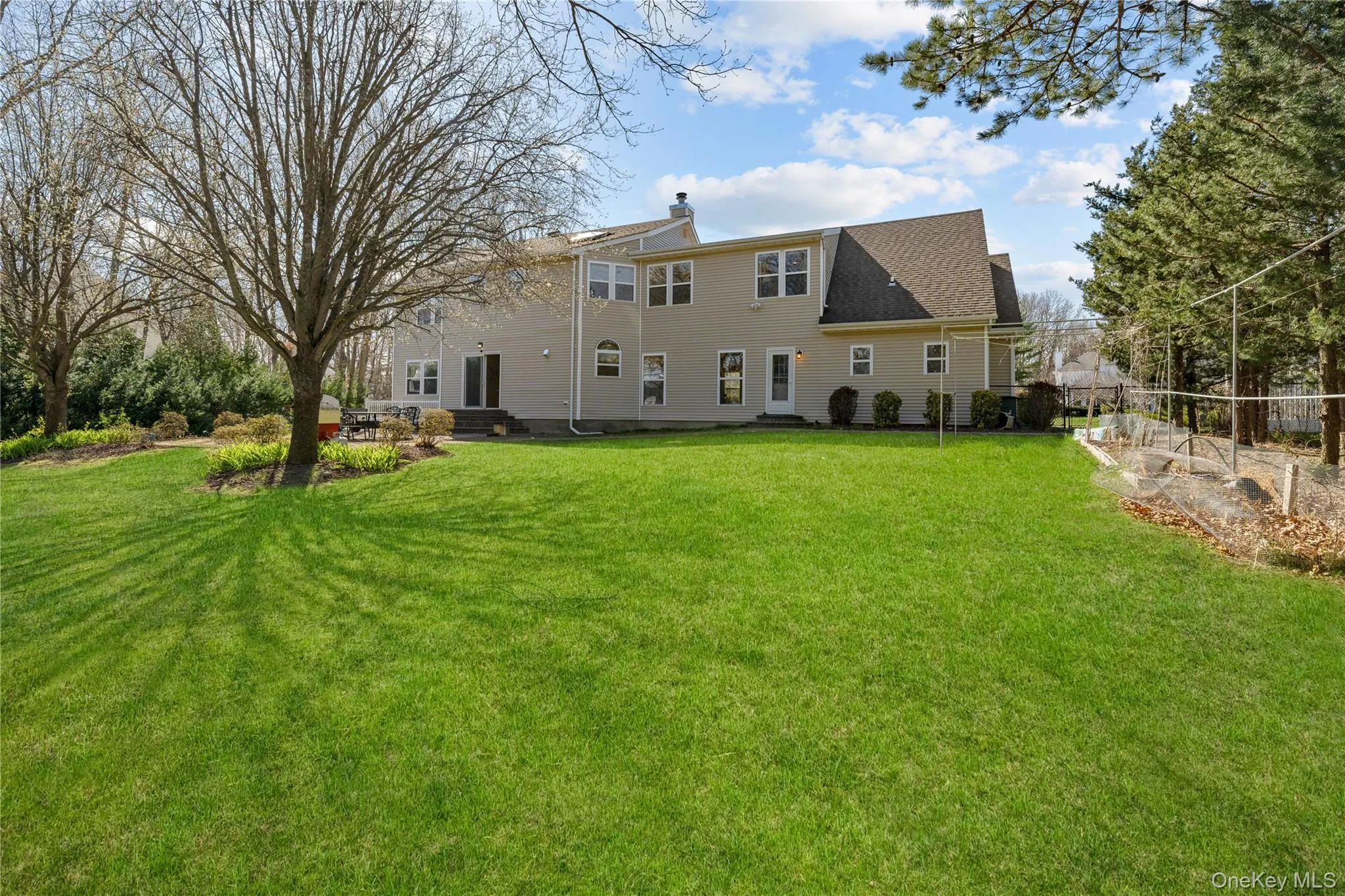23 Varsity Blvd., Brookhaven, NY, 4 Bedrooms Bedrooms, 12 Rooms Rooms,2 BathroomsBathrooms,Residential Lease,For Rent,Varsity Blvd.,0,1036293 23 Varsity Blvd., Brookhaven, NY, 4 Bedrooms Bedrooms, 12 Rooms Rooms,2 BathroomsBathrooms,Residential Lease,For Rent,Varsity Blvd.,0,1036293