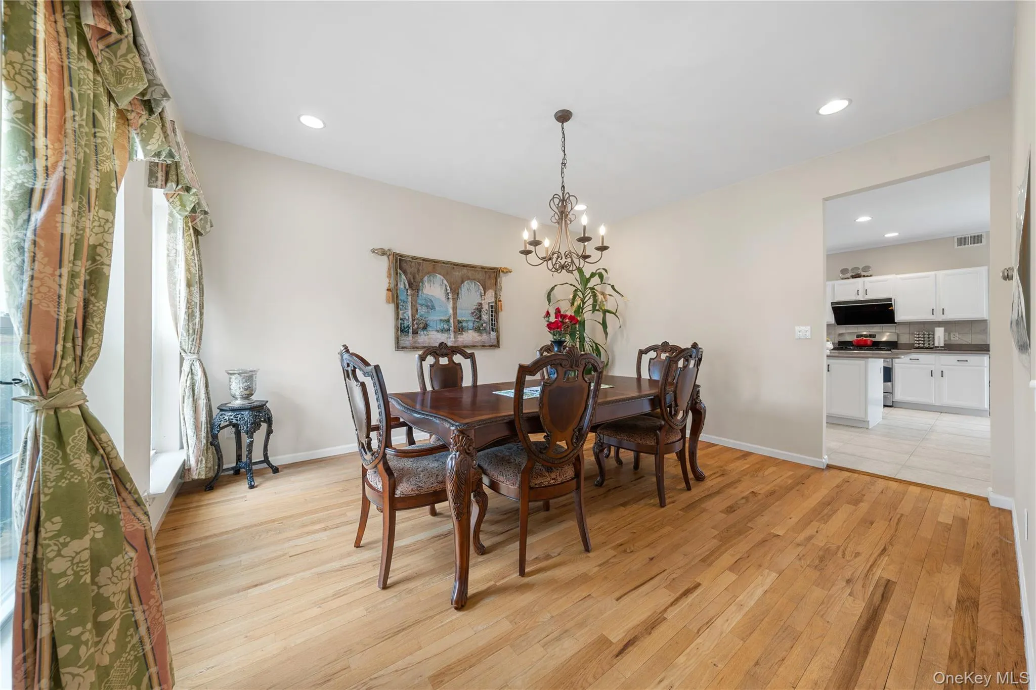 23 Varsity Blvd., Brookhaven, NY, 4 Bedrooms Bedrooms, 12 Rooms Rooms,2 BathroomsBathrooms,Residential Lease,For Rent,Varsity Blvd.,0,1036293 23 Varsity Blvd., Brookhaven, NY, 4 Bedrooms Bedrooms, 12 Rooms Rooms,2 BathroomsBathrooms,Residential Lease,For Rent,Varsity Blvd.,0,1036293