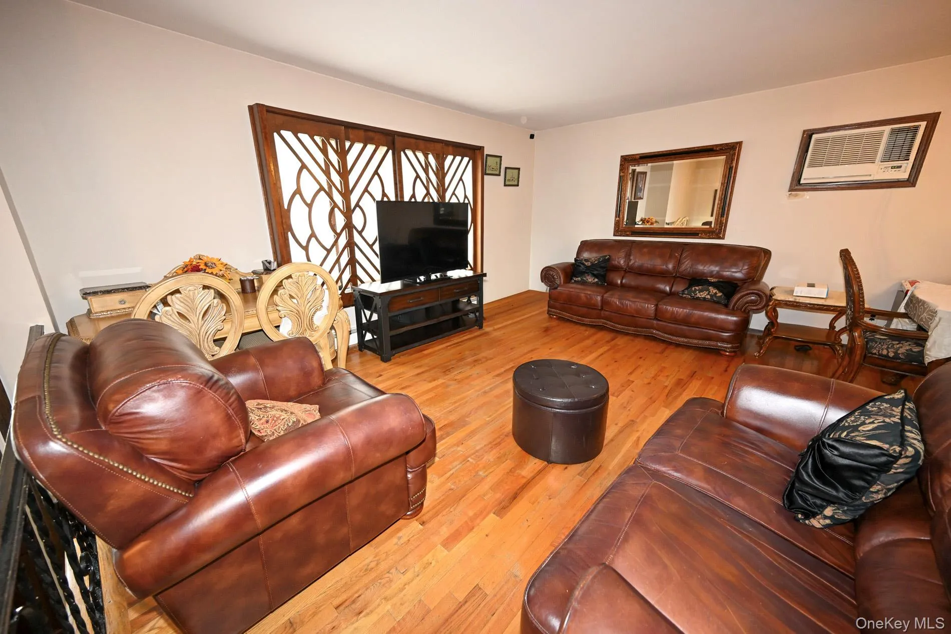 1156 Midway Court, Hempstead, NY, 4 Bedrooms Bedrooms, 10 Rooms Rooms,3 BathroomsBathrooms,Residential,For Rent,Midway,0,1036296 1156 Midway Court, Hempstead, NY, 4 Bedrooms Bedrooms, 10 Rooms Rooms,3 BathroomsBathrooms,Residential,For Rent,Midway,0,1036296