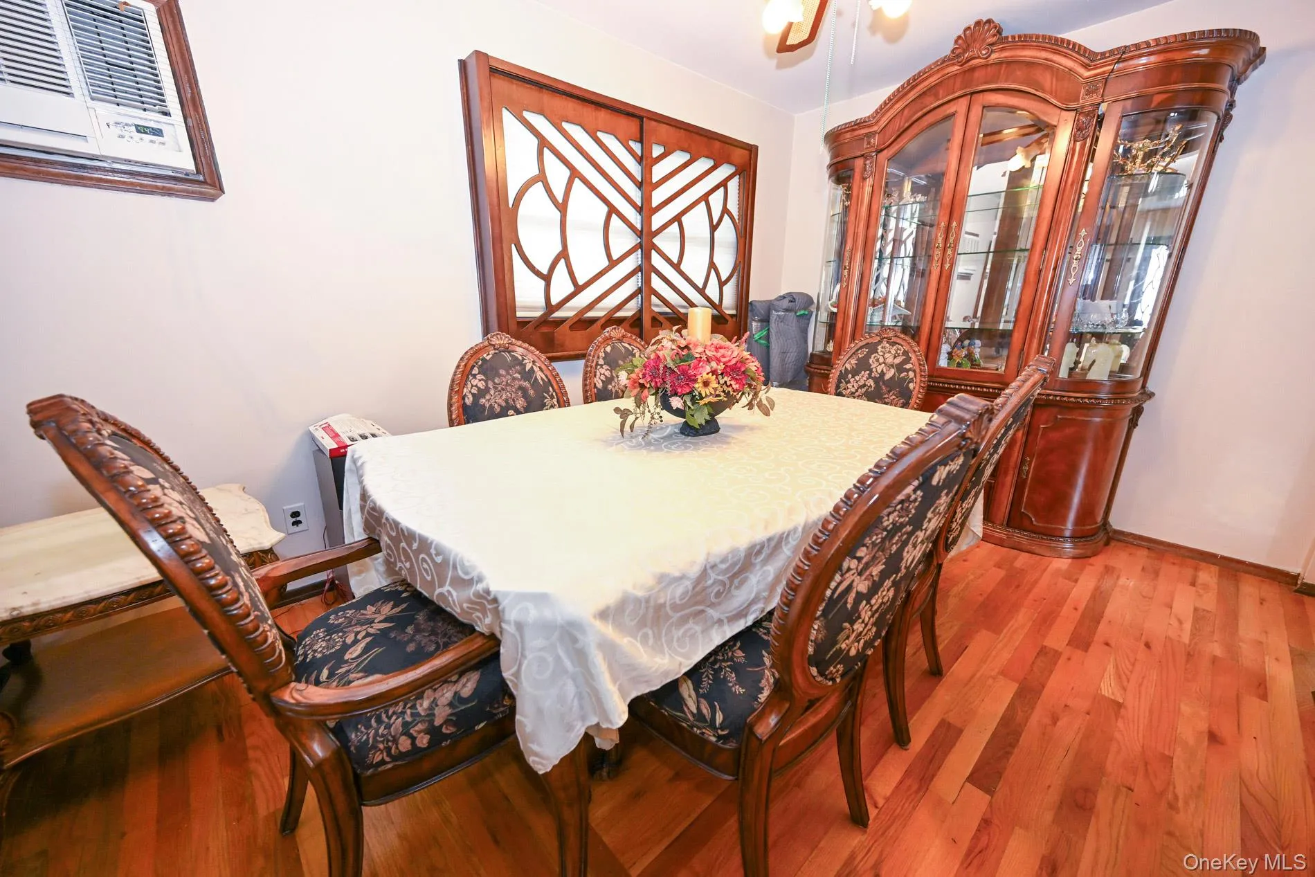 1156 Midway Court, Hempstead, NY, 4 Bedrooms Bedrooms, 10 Rooms Rooms,3 BathroomsBathrooms,Residential,For Rent,Midway,0,1036296 1156 Midway Court, Hempstead, NY, 4 Bedrooms Bedrooms, 10 Rooms Rooms,3 BathroomsBathrooms,Residential,For Rent,Midway,0,1036296
