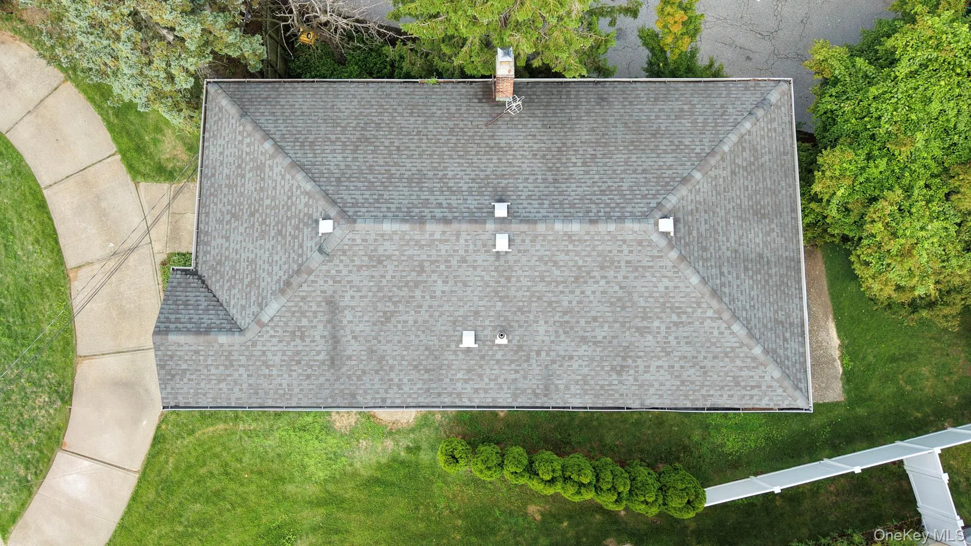 1156 Midway Court, Hempstead, NY, 4 Bedrooms Bedrooms, 10 Rooms Rooms,3 BathroomsBathrooms,Residential,For Rent,Midway,0,1036296 1156 Midway Court, Hempstead, NY, 4 Bedrooms Bedrooms, 10 Rooms Rooms,3 BathroomsBathrooms,Residential,For Rent,Midway,0,1036296