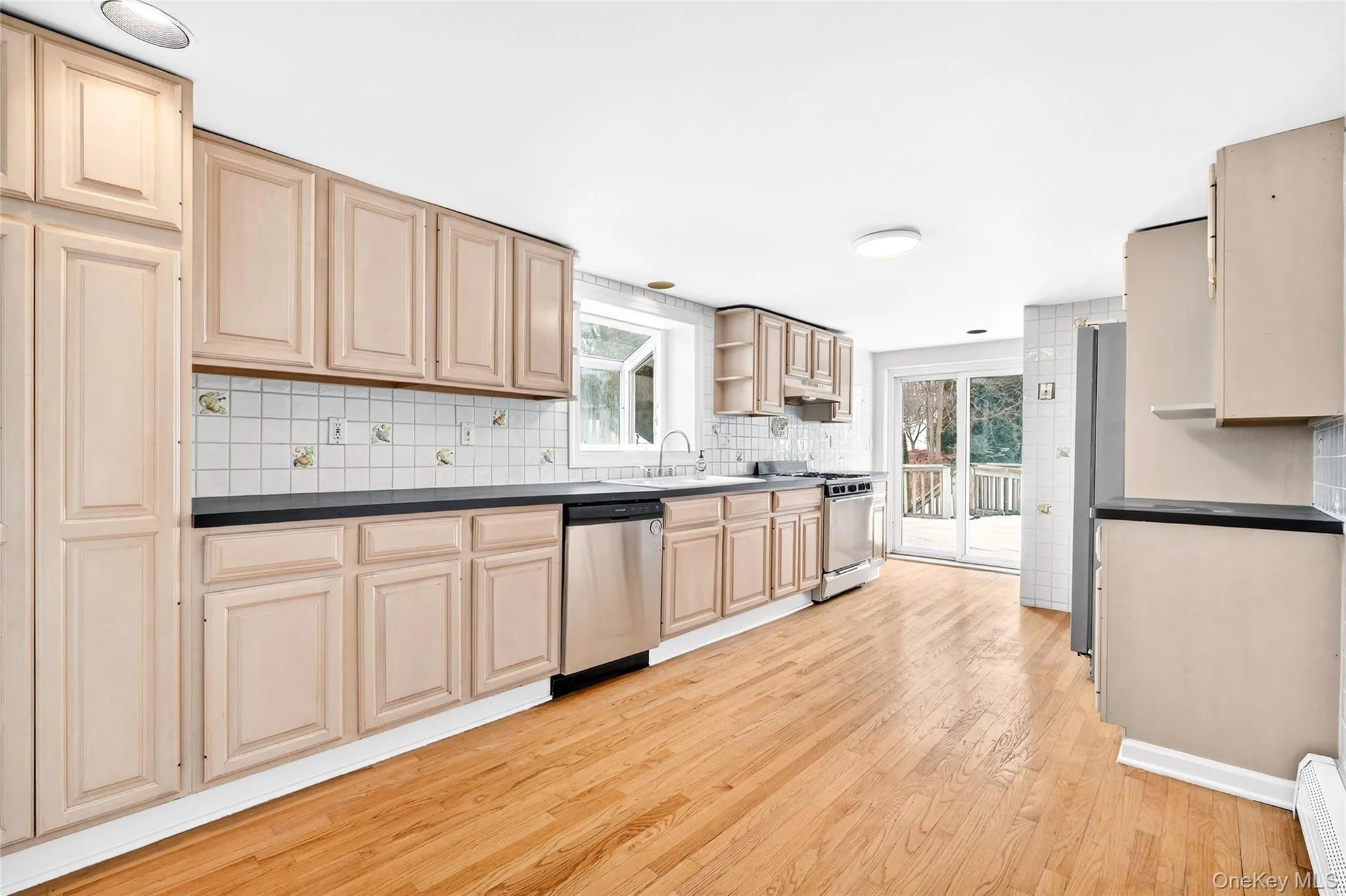 24 Old Knollwood Road, Greenburgh, NY, 5 Bedrooms Bedrooms, 10 Rooms Rooms,2 BathroomsBathrooms,Residential,For Rent,Old Knollwood,0,1036297 24 Old Knollwood Road, Greenburgh, NY, 5 Bedrooms Bedrooms, 10 Rooms Rooms,2 BathroomsBathrooms,Residential,For Rent,Old Knollwood,0,1036297