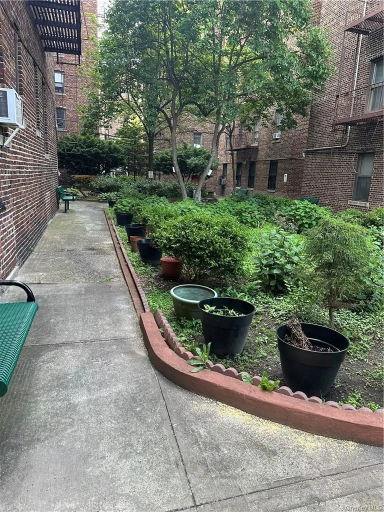 Private Garden with benches Private Garden with benches