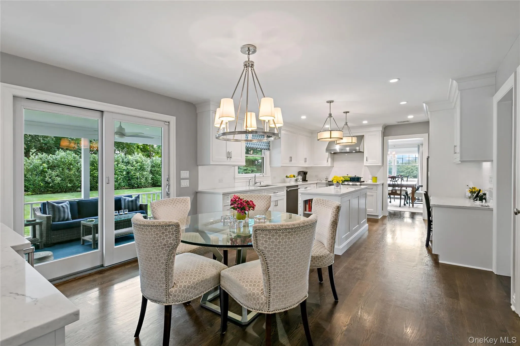 An Abundance of Natural Light Flows into the Kitchen An Abundance of Natural Light Flows into the Kitchen