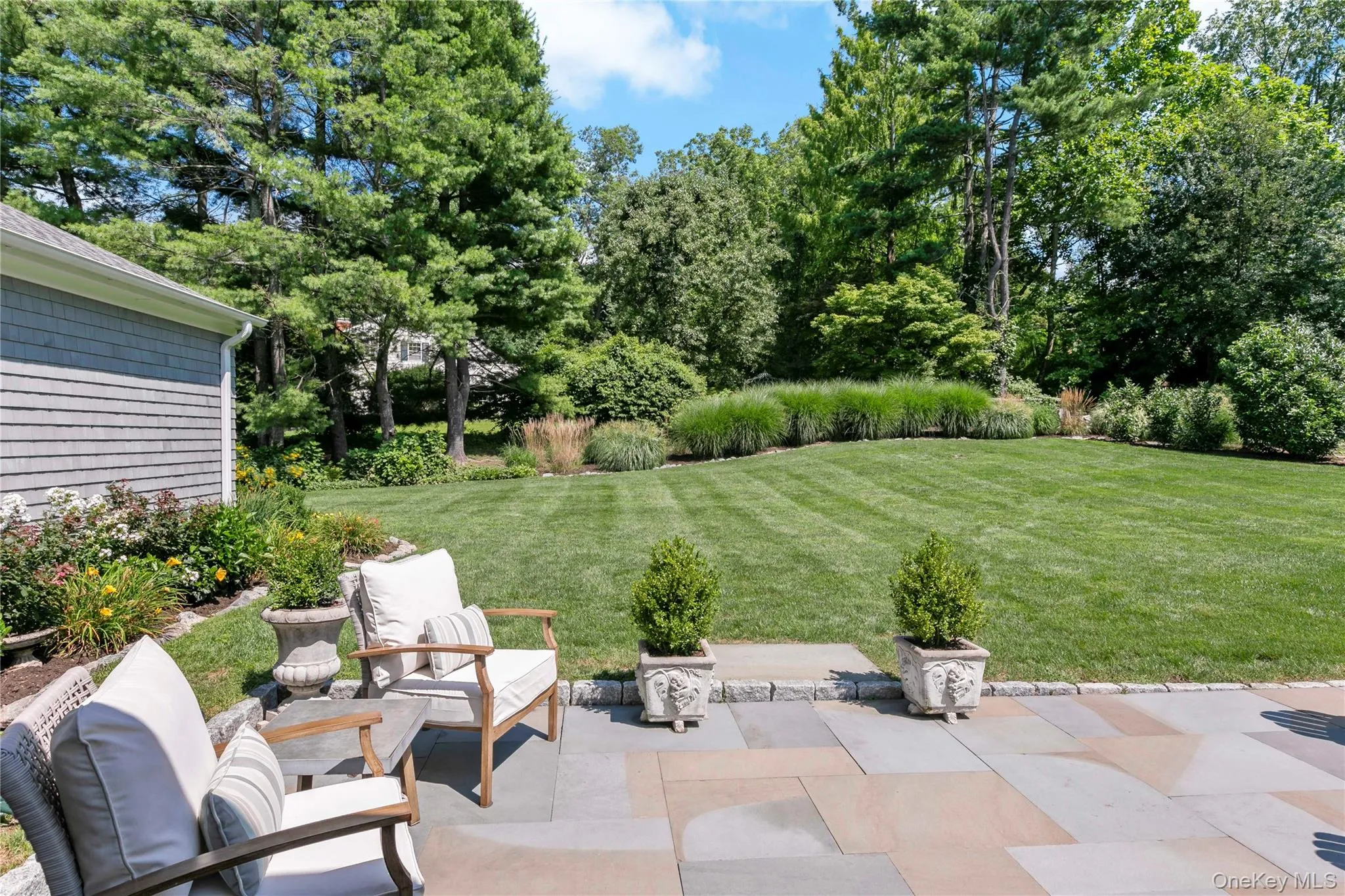 The Backyard offers Privacy and a Tranquil Setting, Perfect for Outdoor Entertaining The Backyard offers Privacy and a Tranquil Setting, Perfect for Outdoor Entertaining